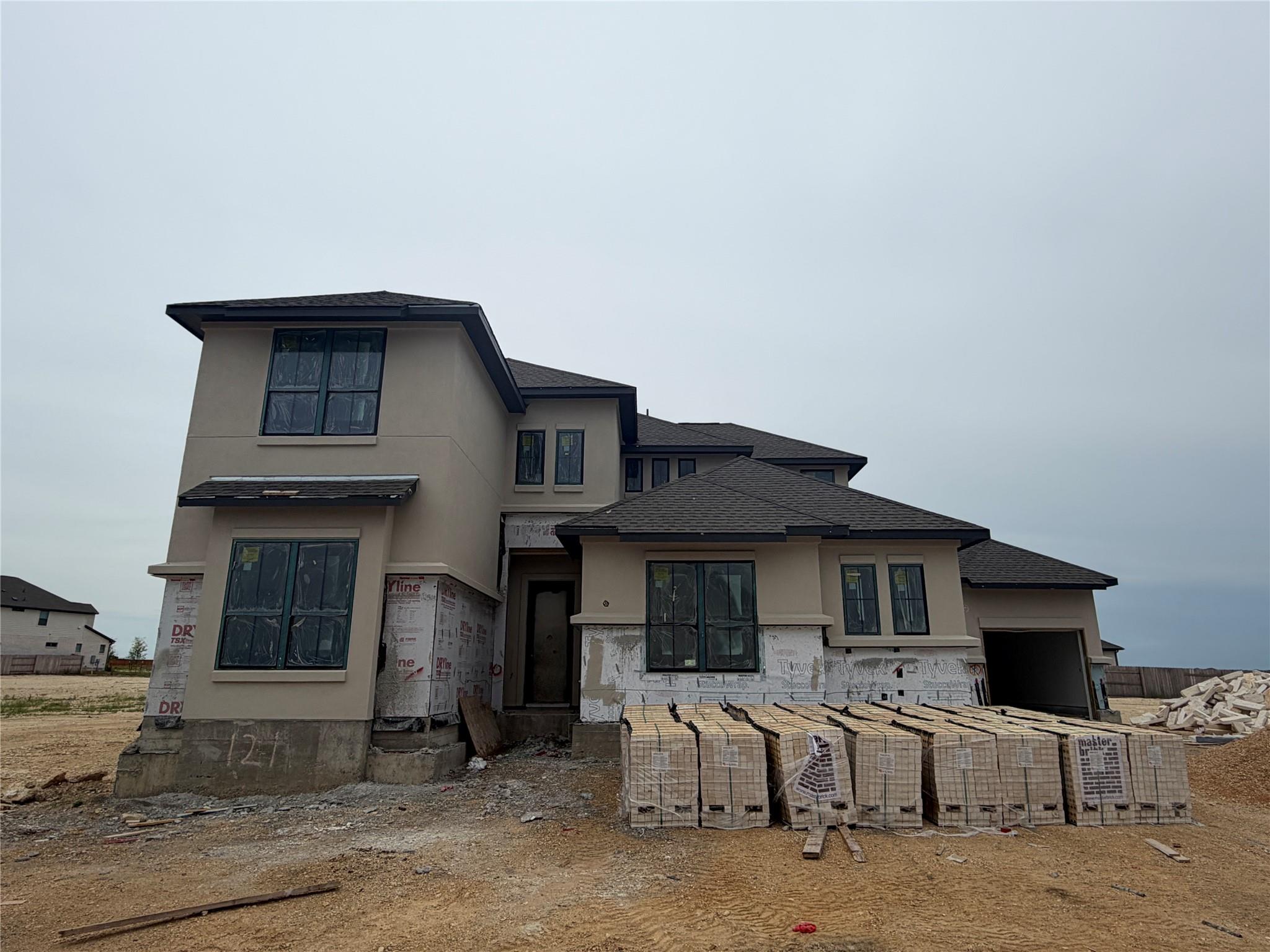 121 Clancy Dr Property Photo 1