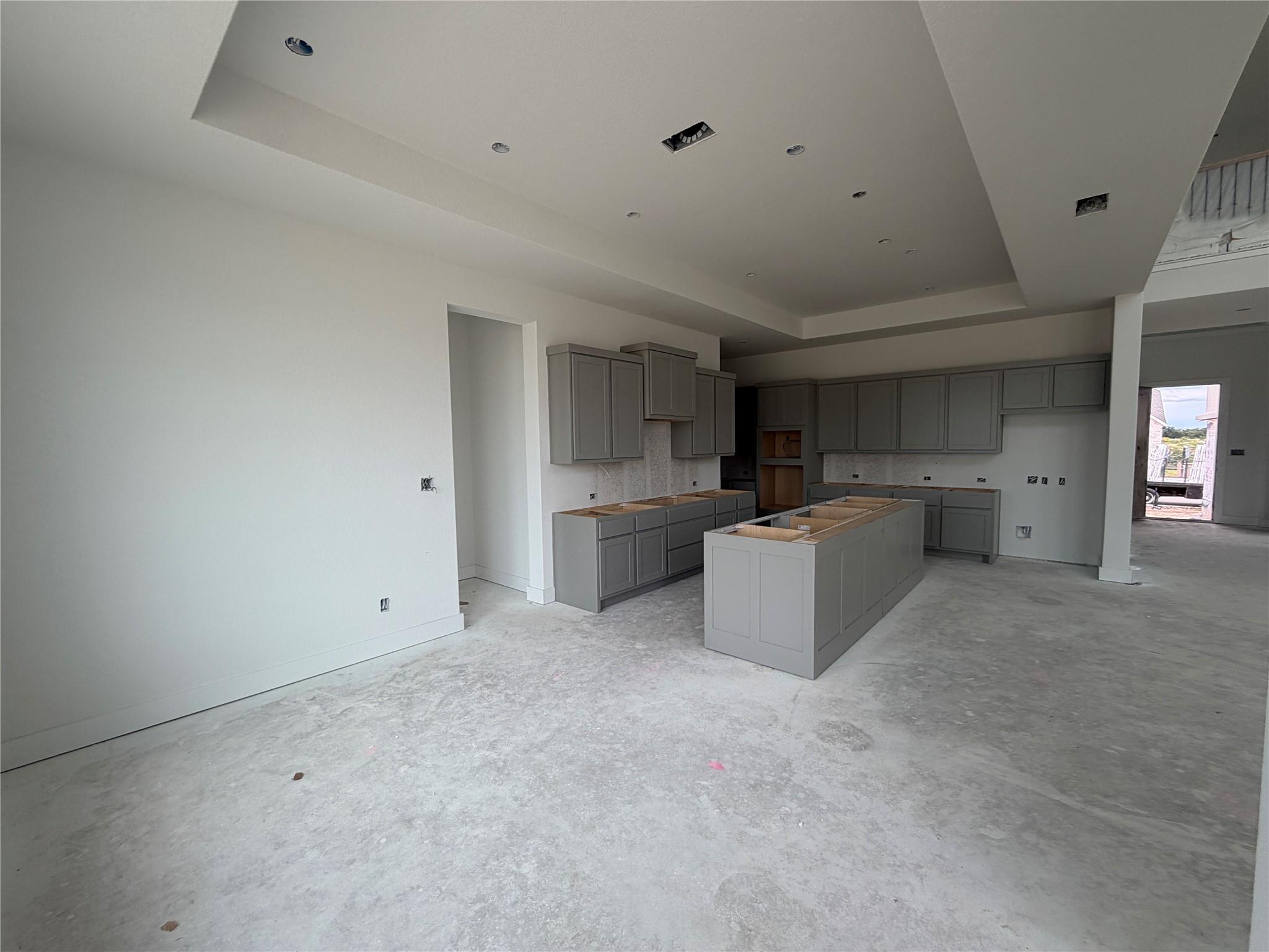 121 Clancy Dr Property Photo 5