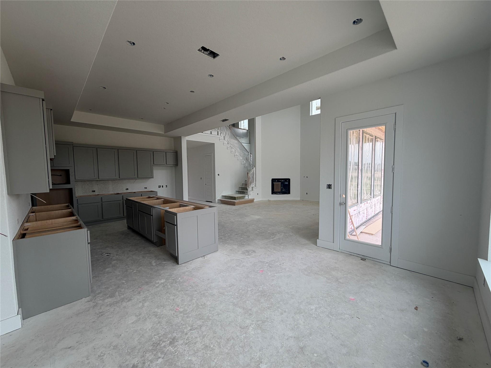 121 Clancy Dr Property Photo 6