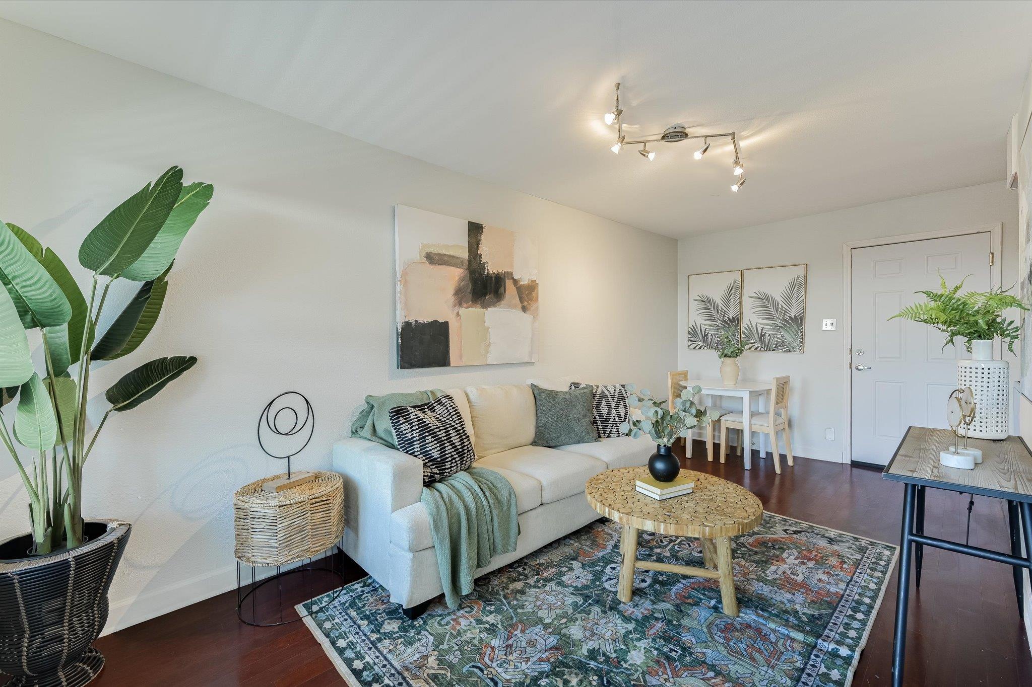 2020 S Congress Ave #1215 Property Photo 1