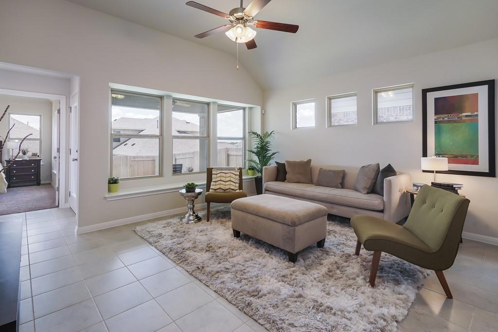 681 Nautical Loop Property Photo 3