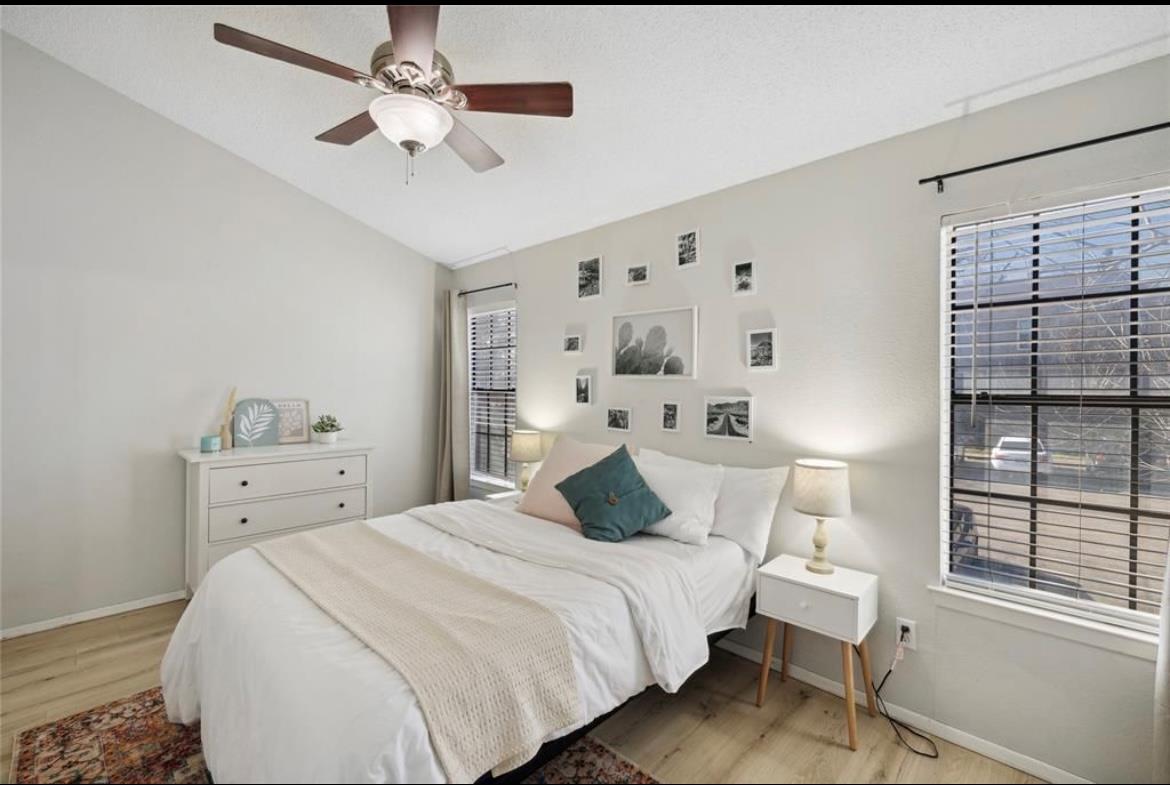 11404 Walnut Ridge Dr #10 Property Photo 11