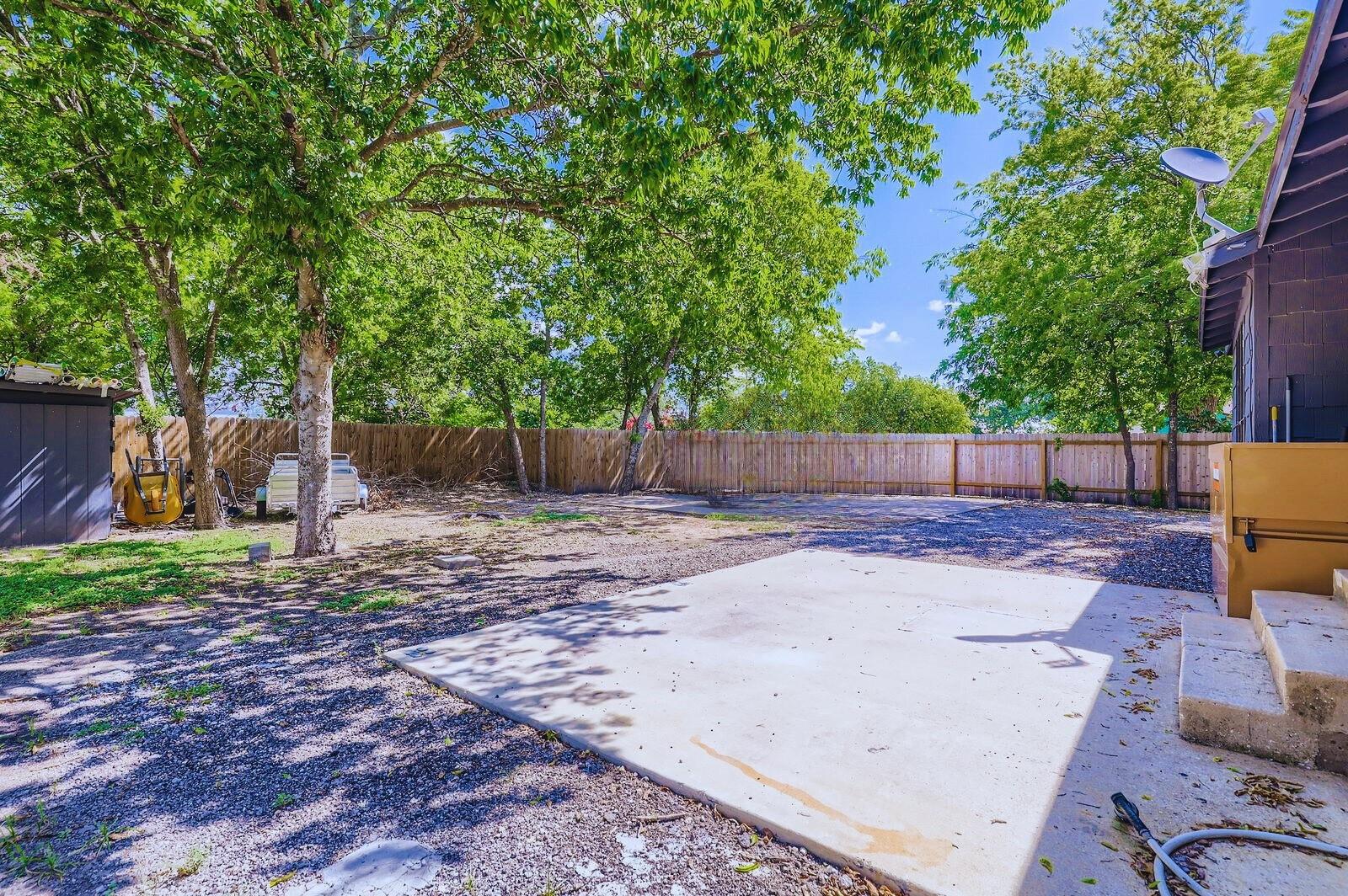 108 W Austin Ave Property Photo 6
