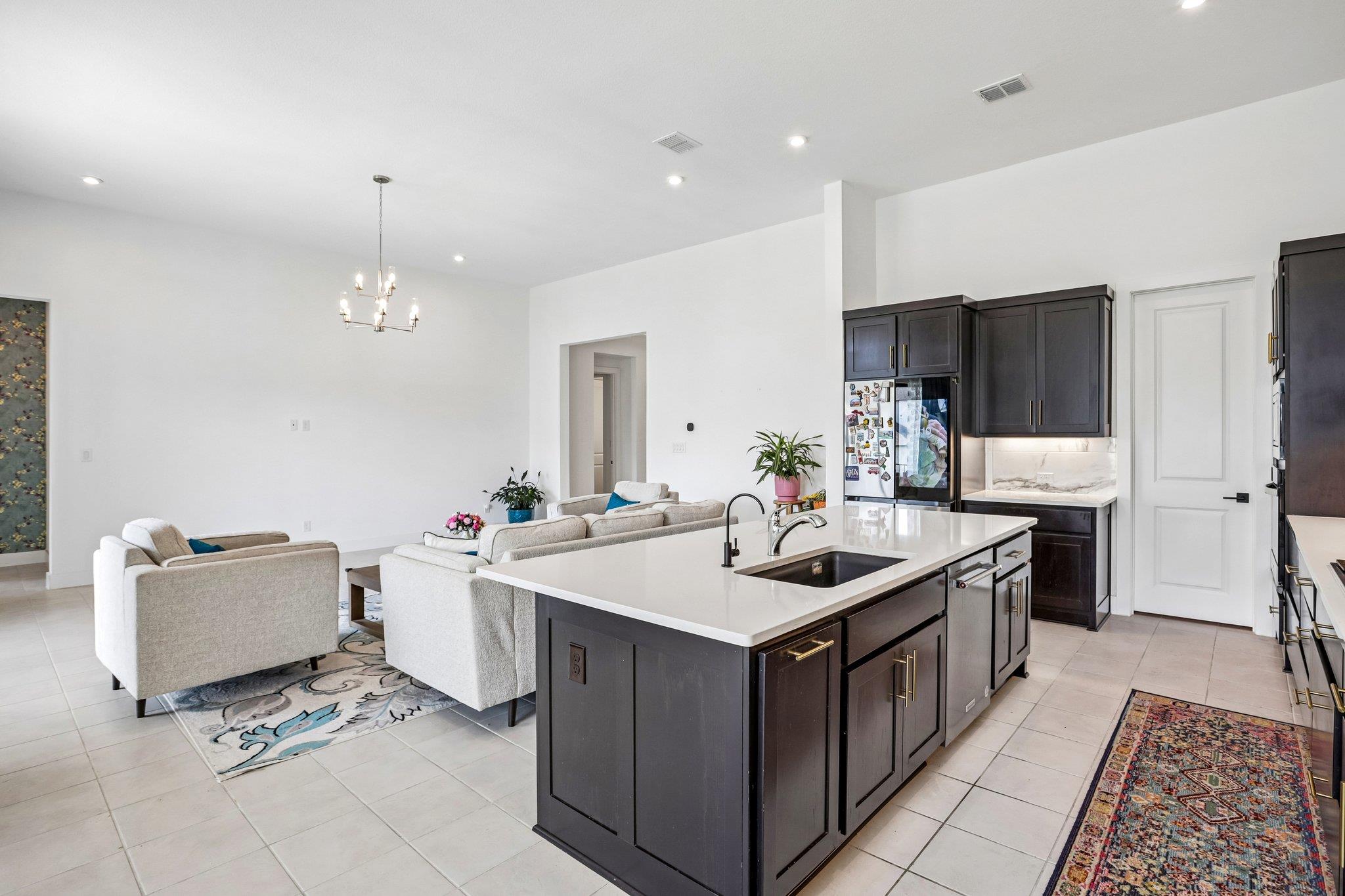 5000 Olimpico Way Property Photo 16