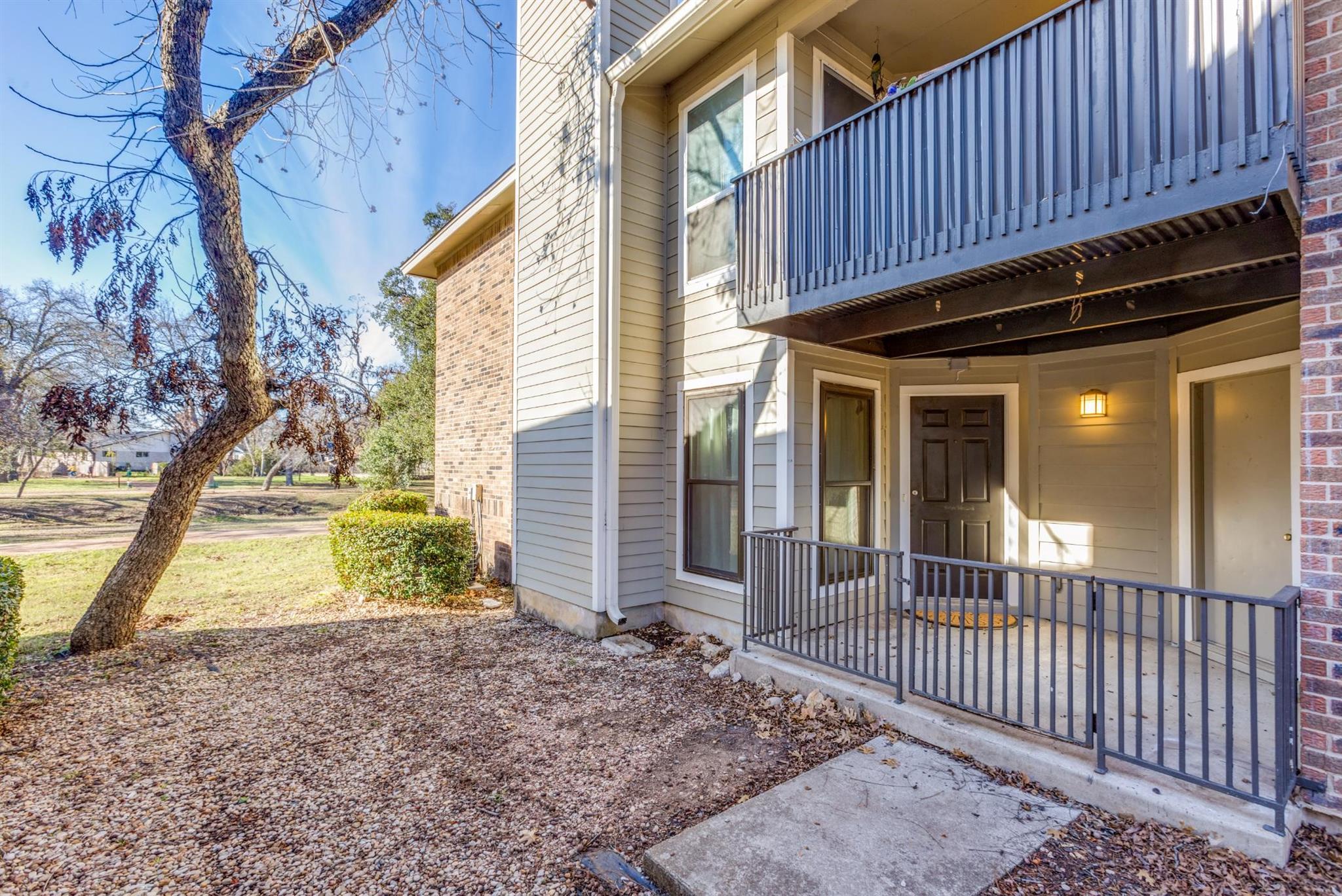 10616 Mellow Mdws 17a Property Photo 1