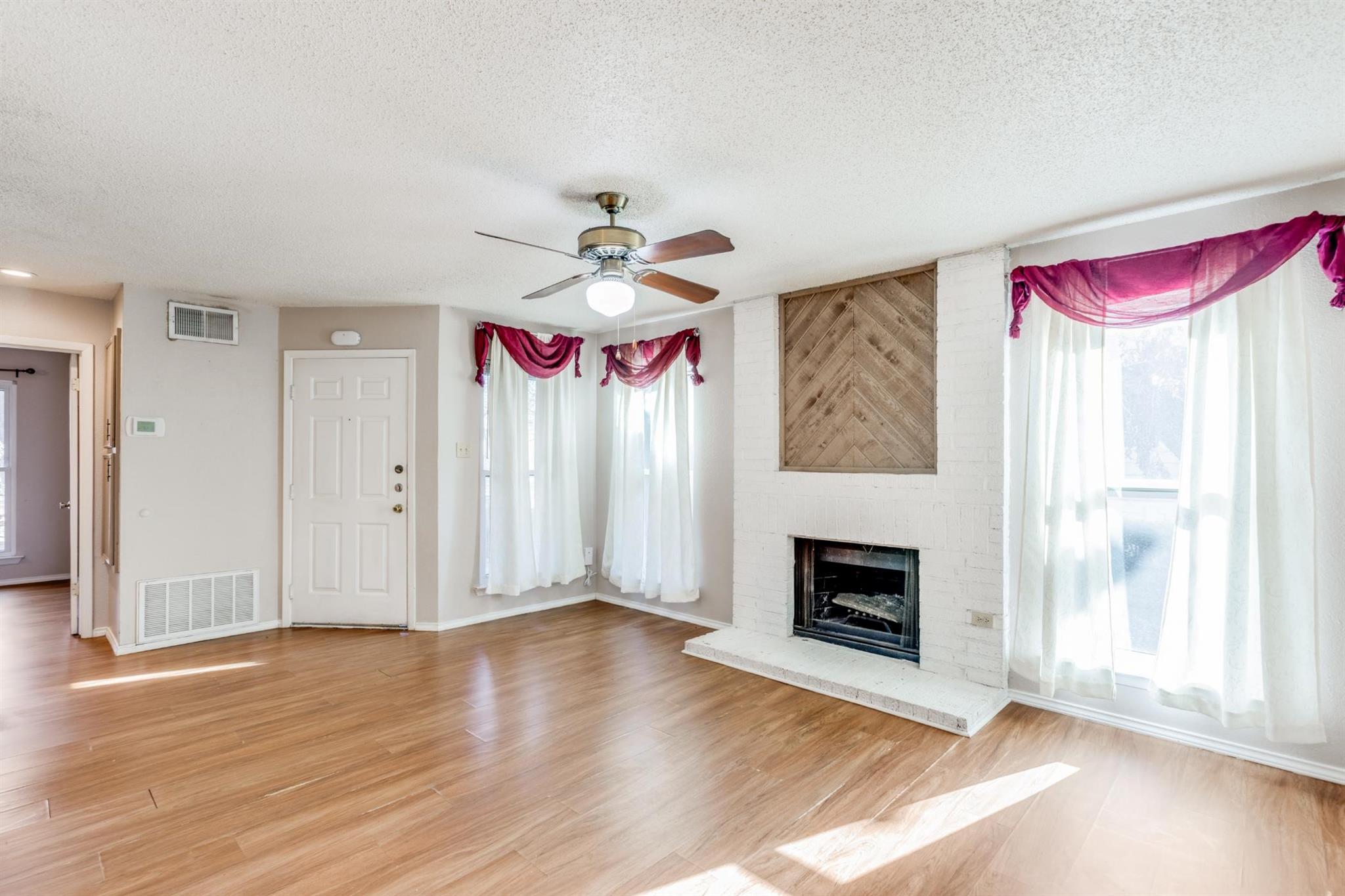 10616 Mellow Mdws 17a Property Photo 4