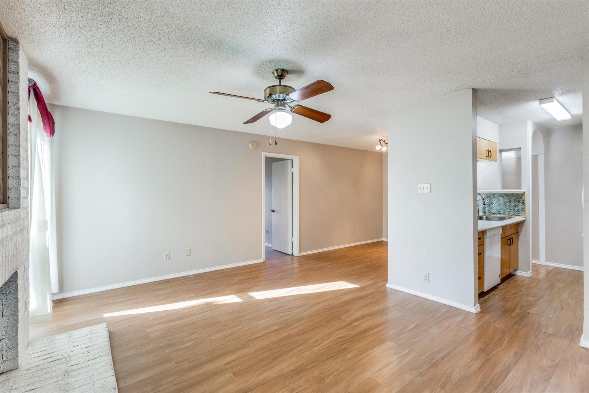 10616 Mellow Mdws 17a Property Photo 5