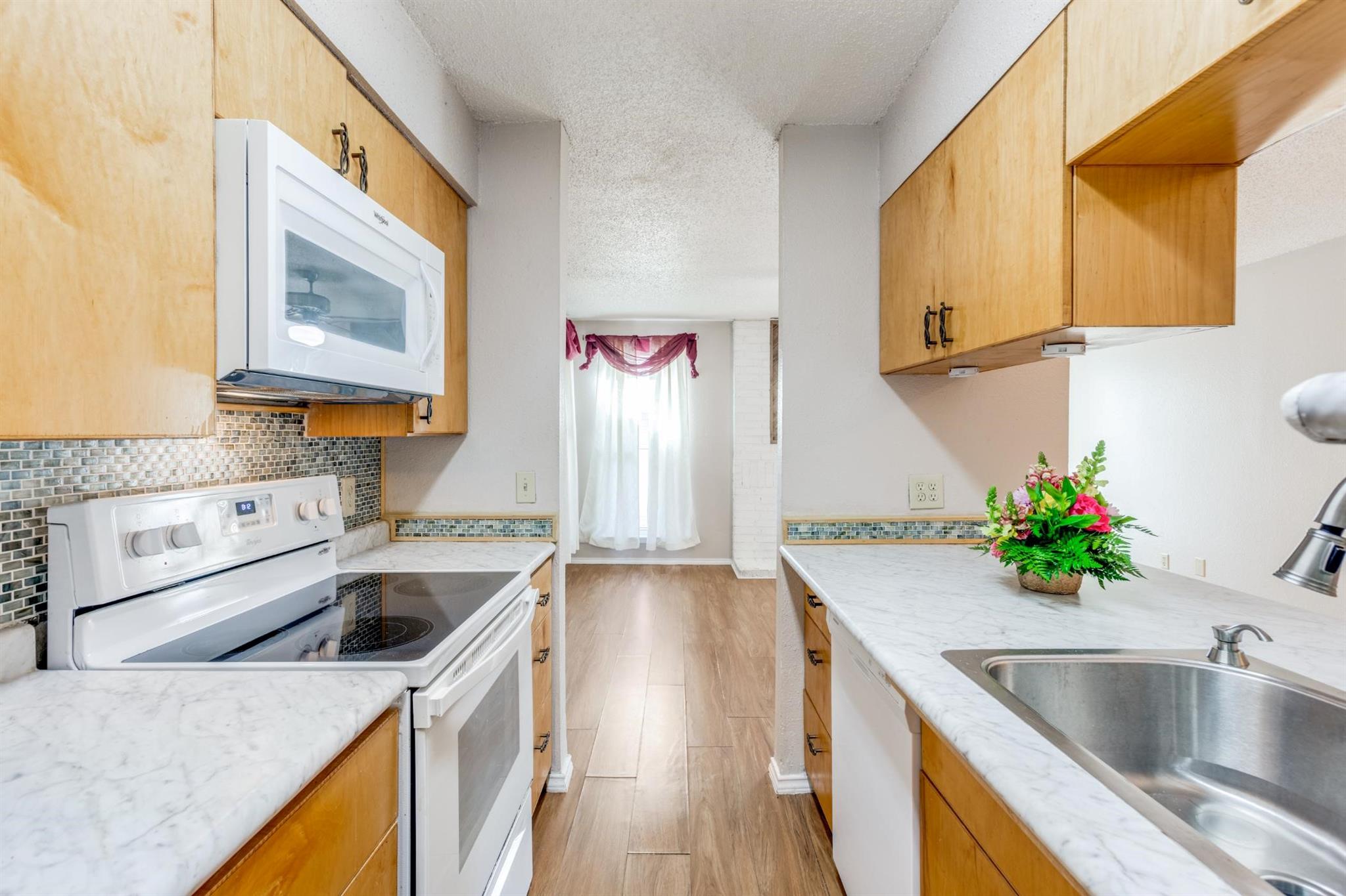 10616 Mellow Mdws 17a Property Photo 11