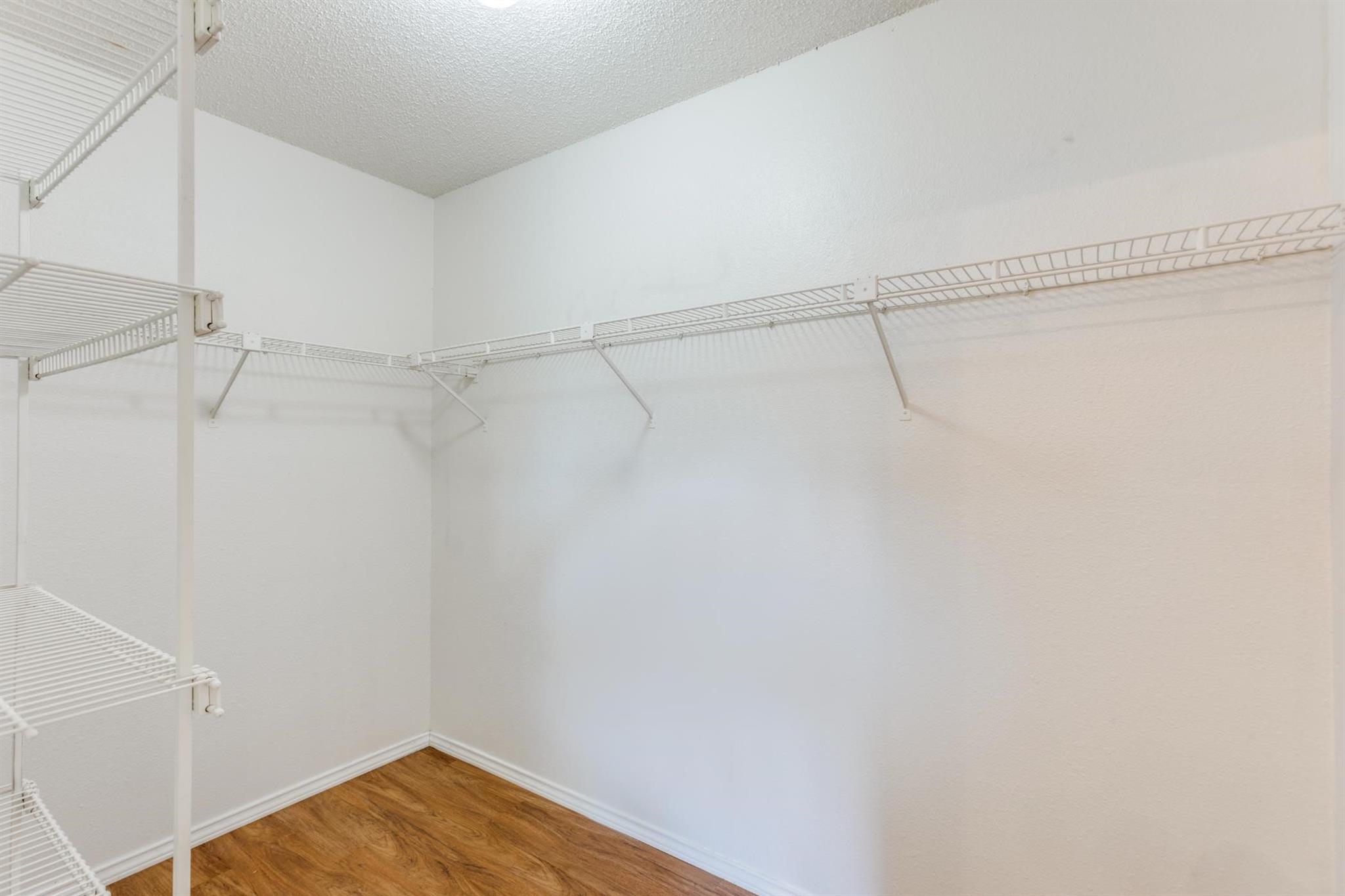 10616 Mellow Mdws 17a Property Photo 13