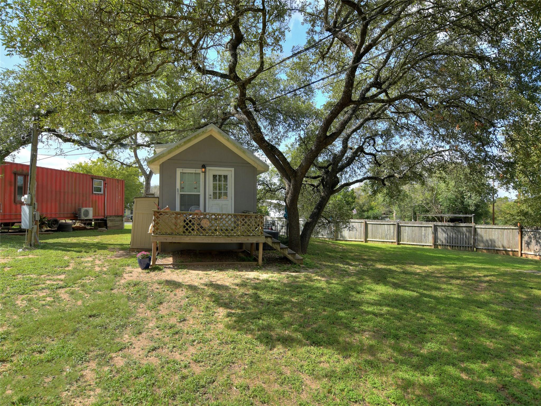 1702 Saracen Rd Property Photo 2