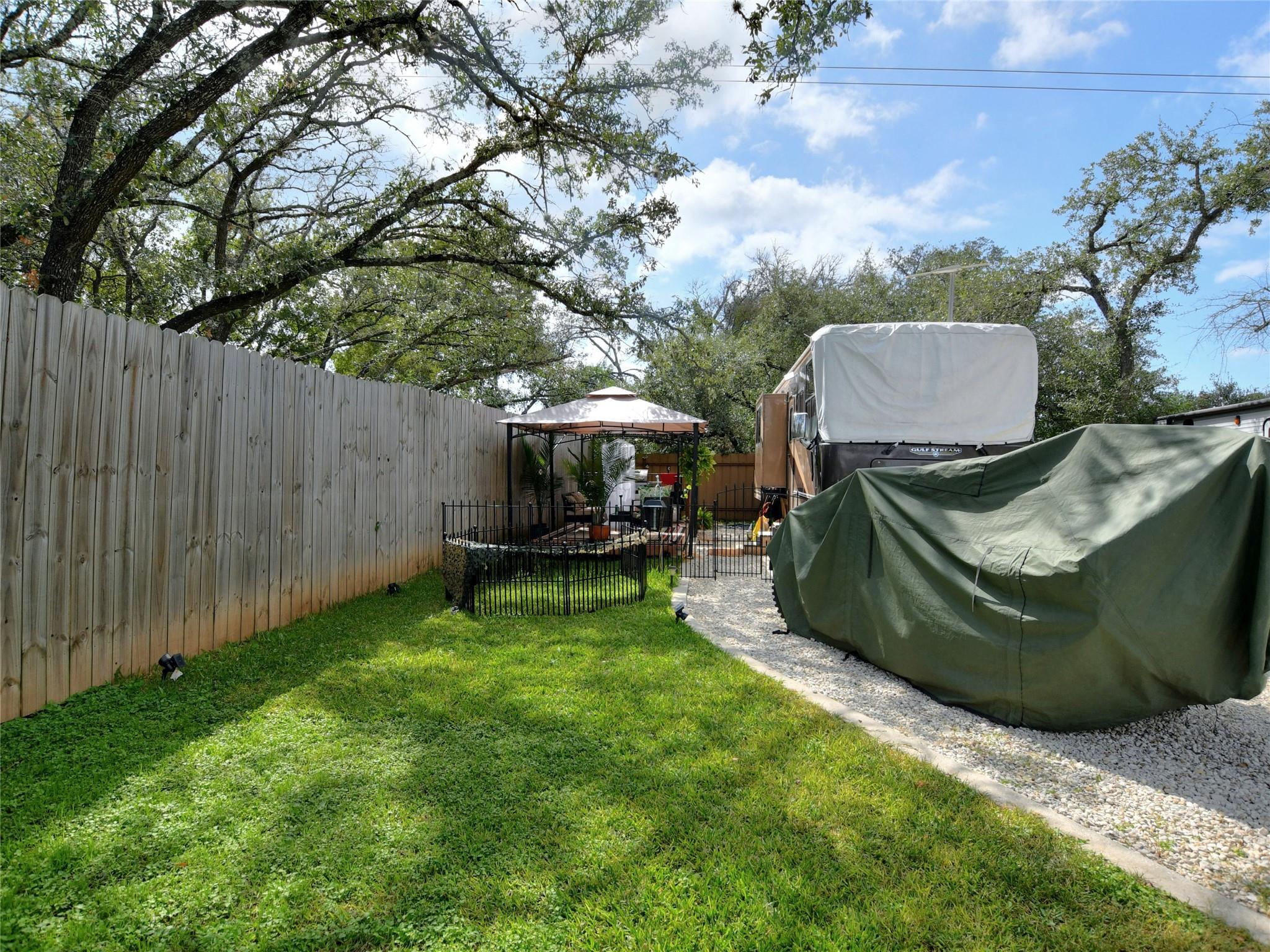1702 Saracen Rd Property Photo 15