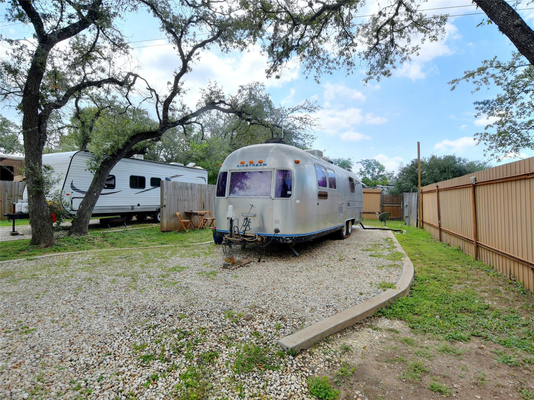 1702 Saracen Rd Property Photo 20