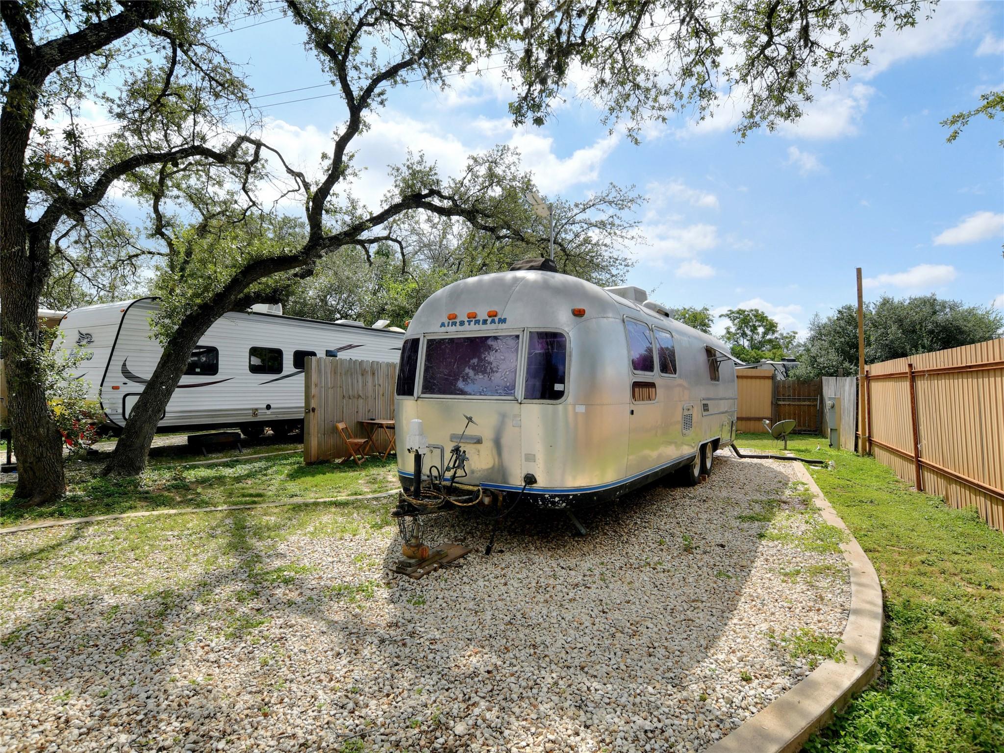 1702 Saracen Rd Property Photo 21