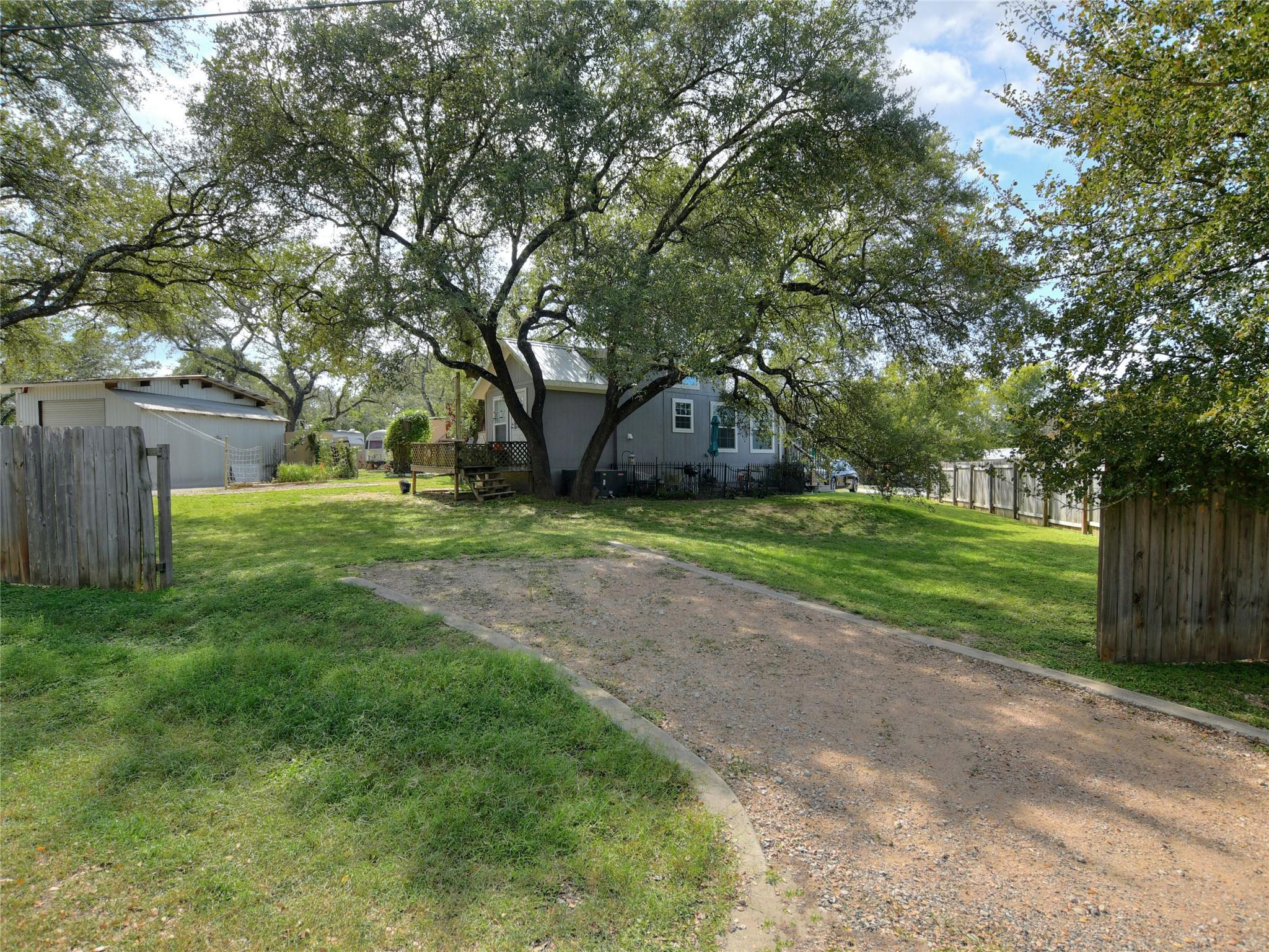 1702 Saracen Rd Property Photo 25