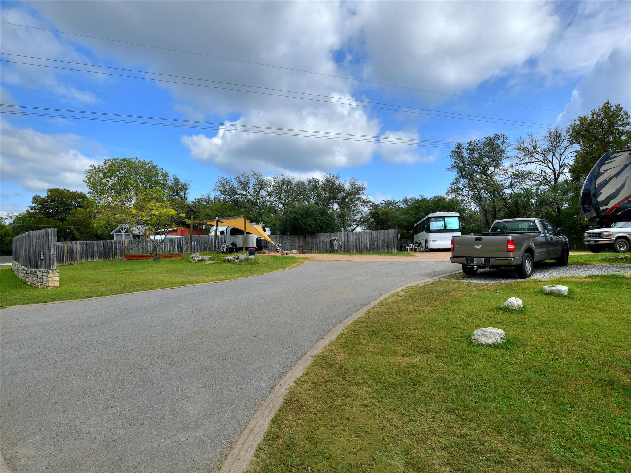 1702 Saracen Rd Property Photo 32