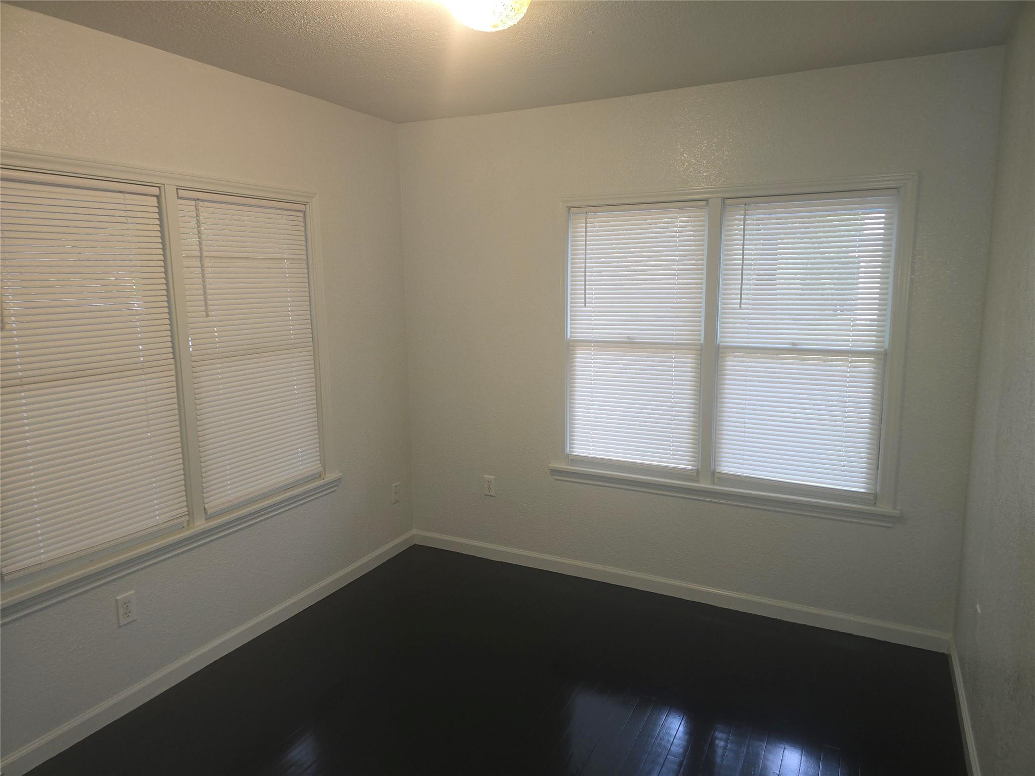 804 Lexington St Property Photo 3