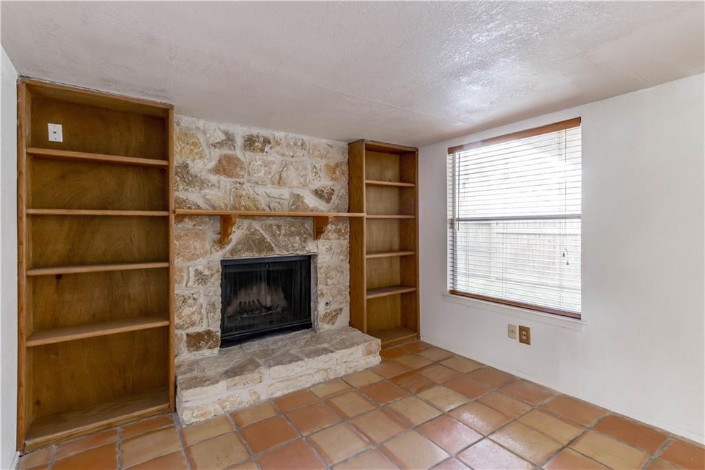 4200 Everest Ln Property Photo 3