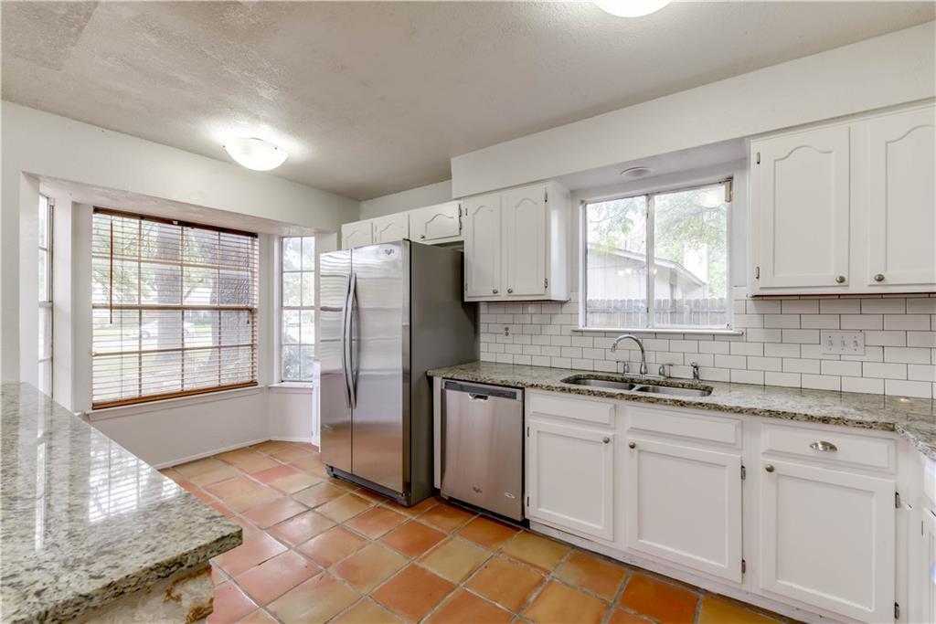 4200 Everest Ln Property Photo 11