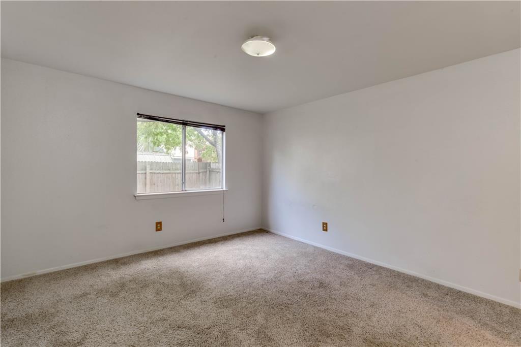 4200 Everest Ln Property Photo 15