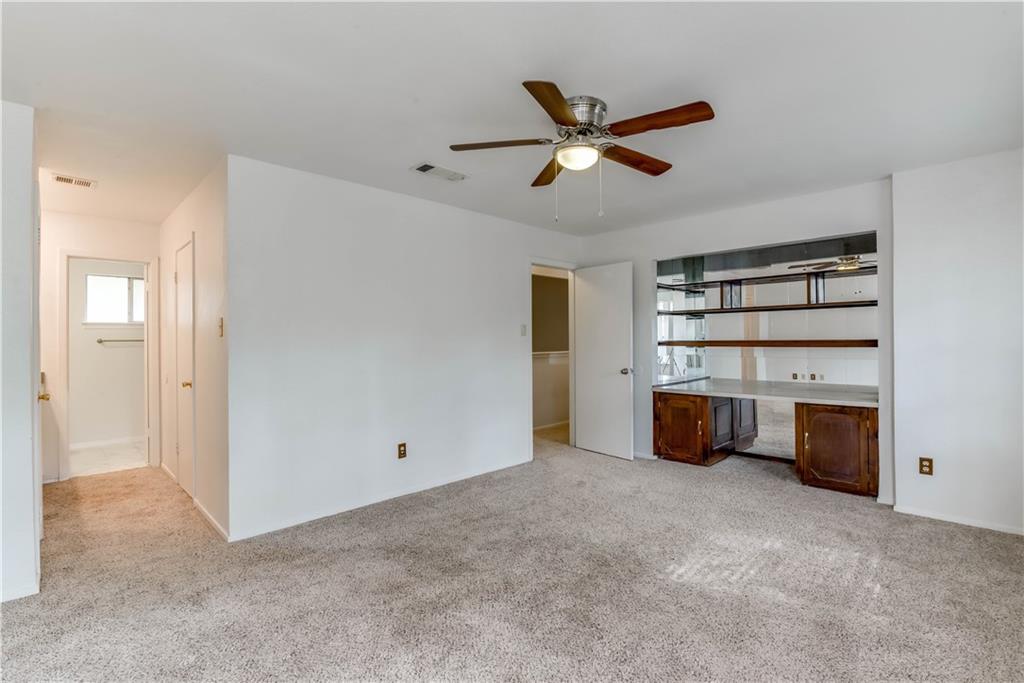 4200 Everest Ln Property Photo 26