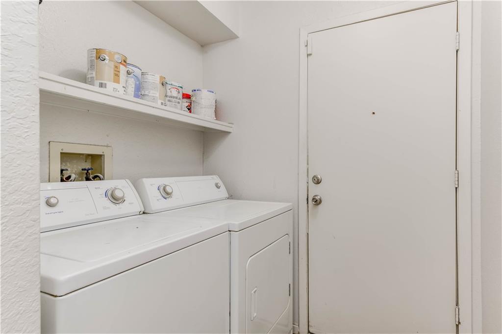 4200 Everest Ln Property Photo 32