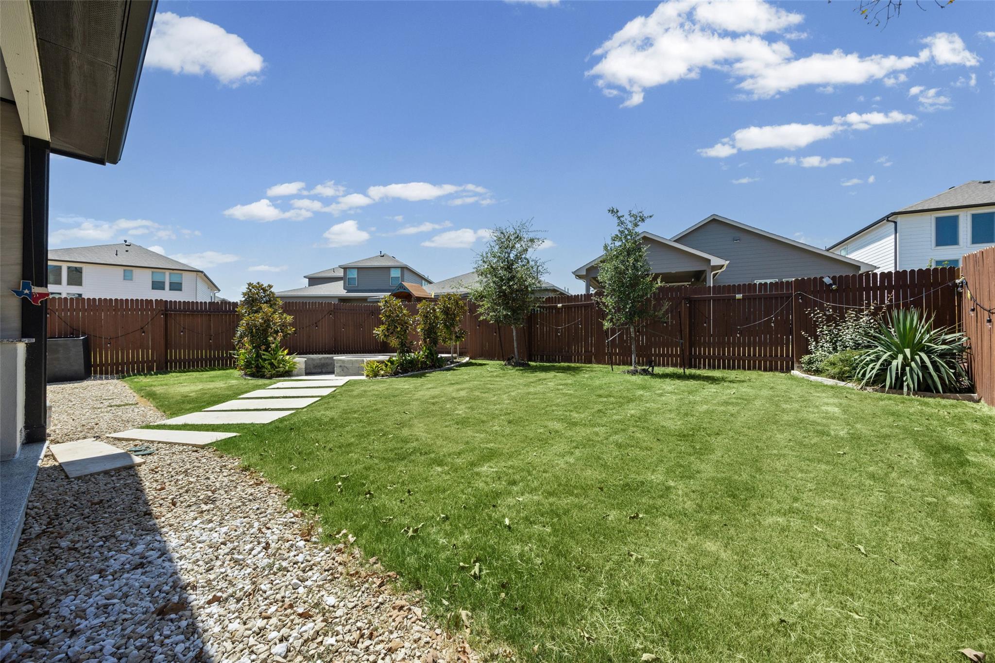 140 Caterpillar Ln Property Photo 11