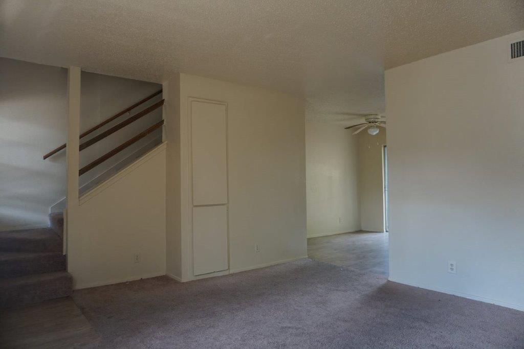 5919 Hidden Valley Trl Property Photo 2