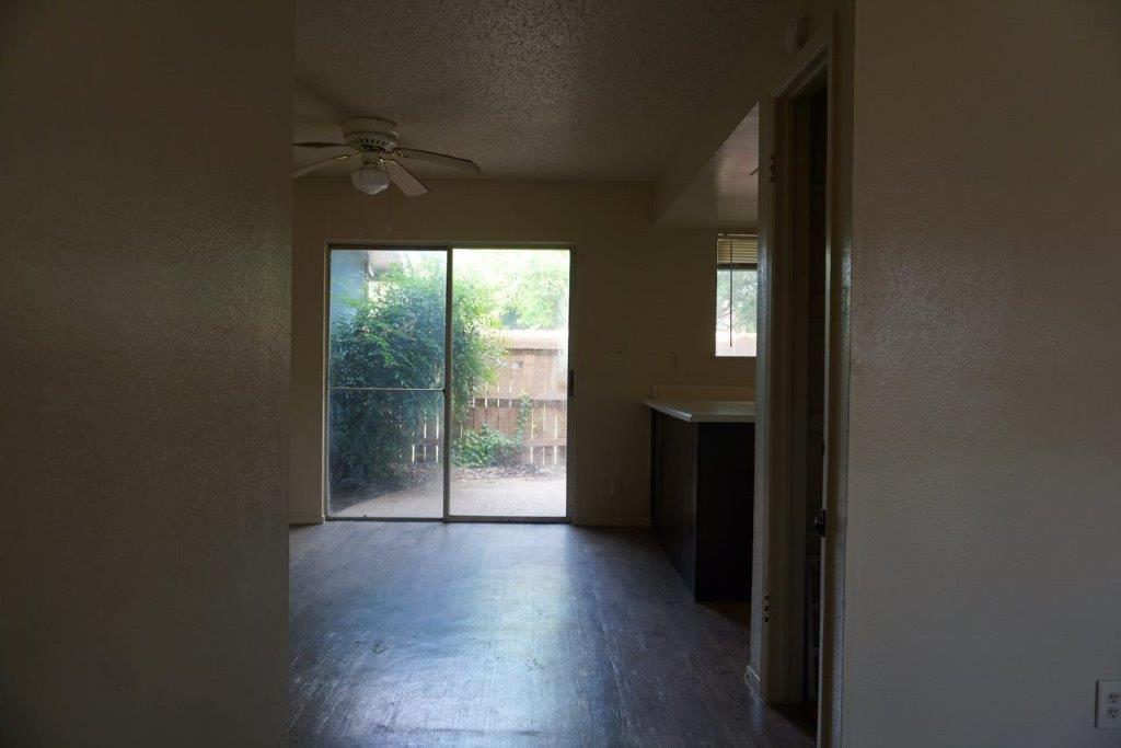 5919 Hidden Valley Trl Property Photo 3