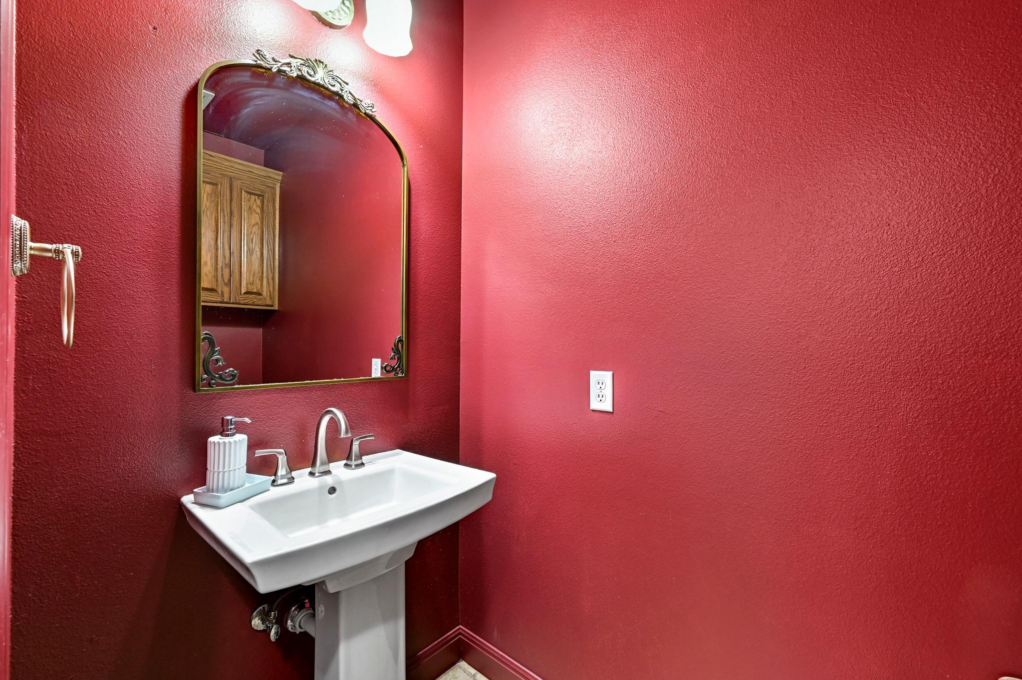 211 Moore Ln Property Photo 19