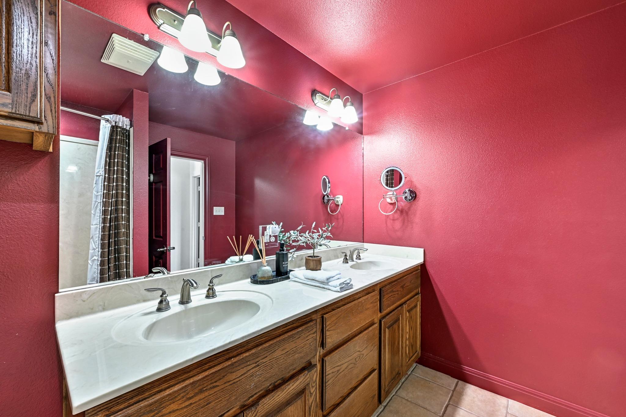 211 Moore Ln Property Photo 27