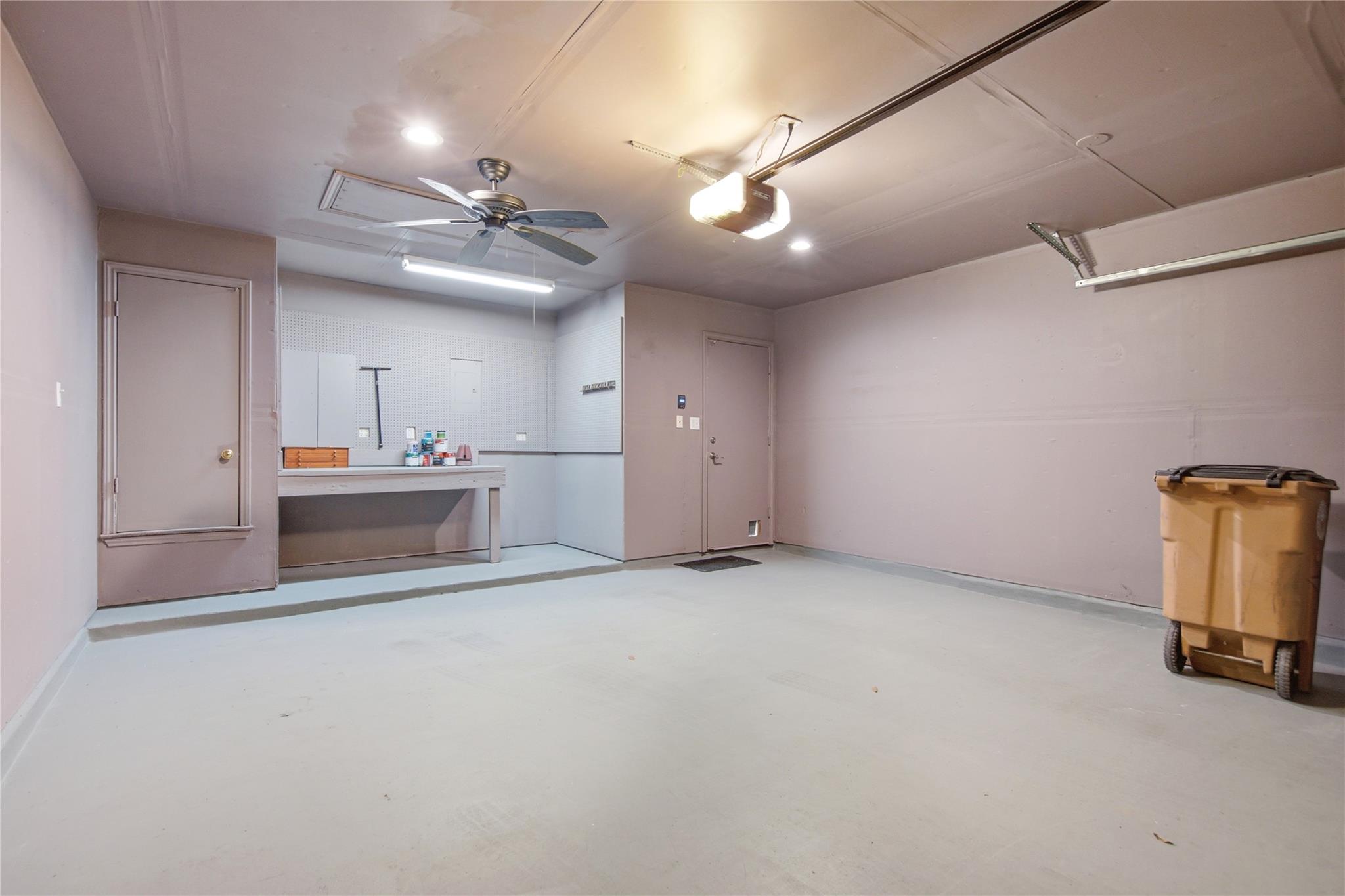9125 Vigen Cir Property Photo 26