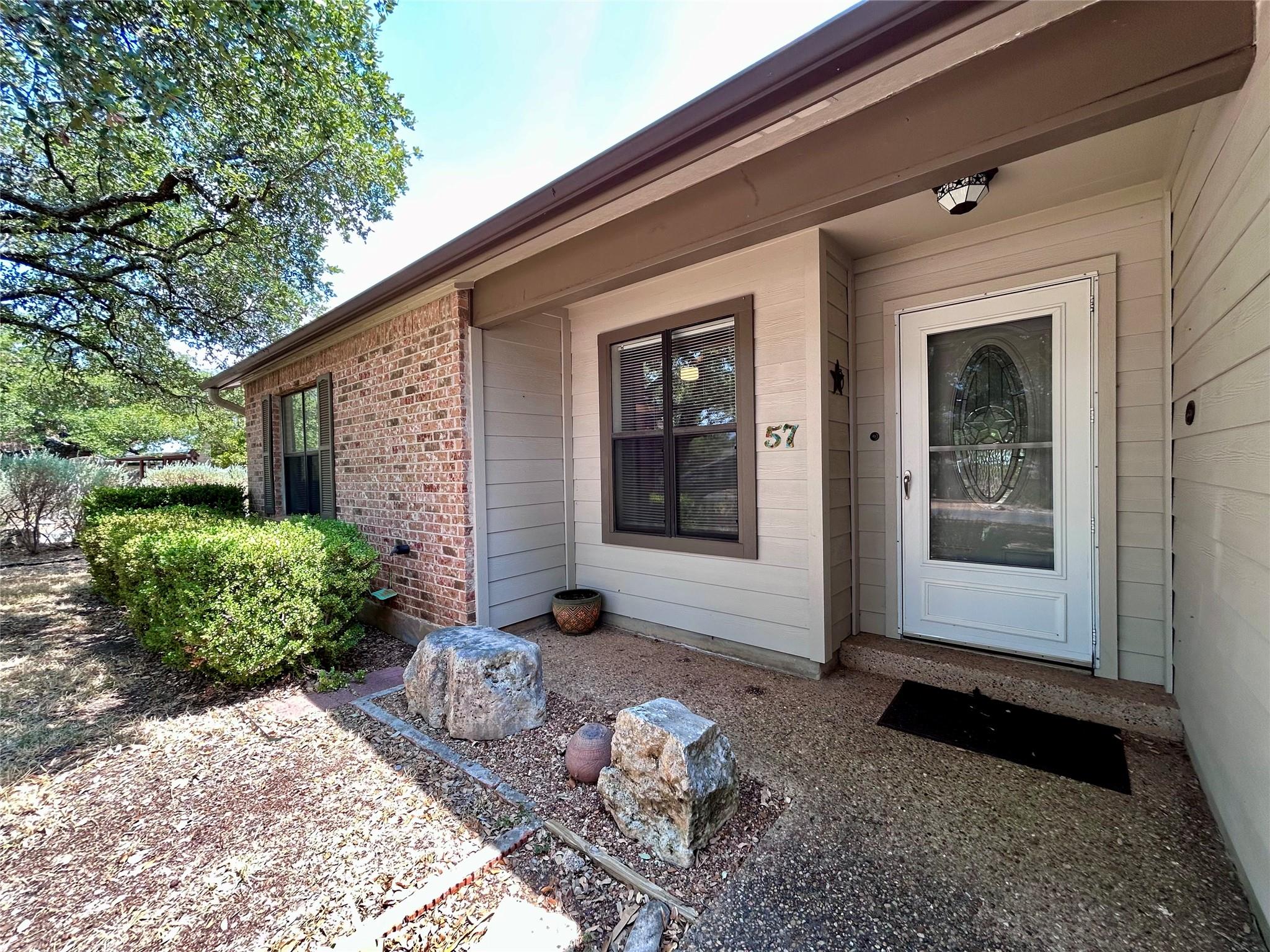 57 Woodcreek Dr Property Photo 20