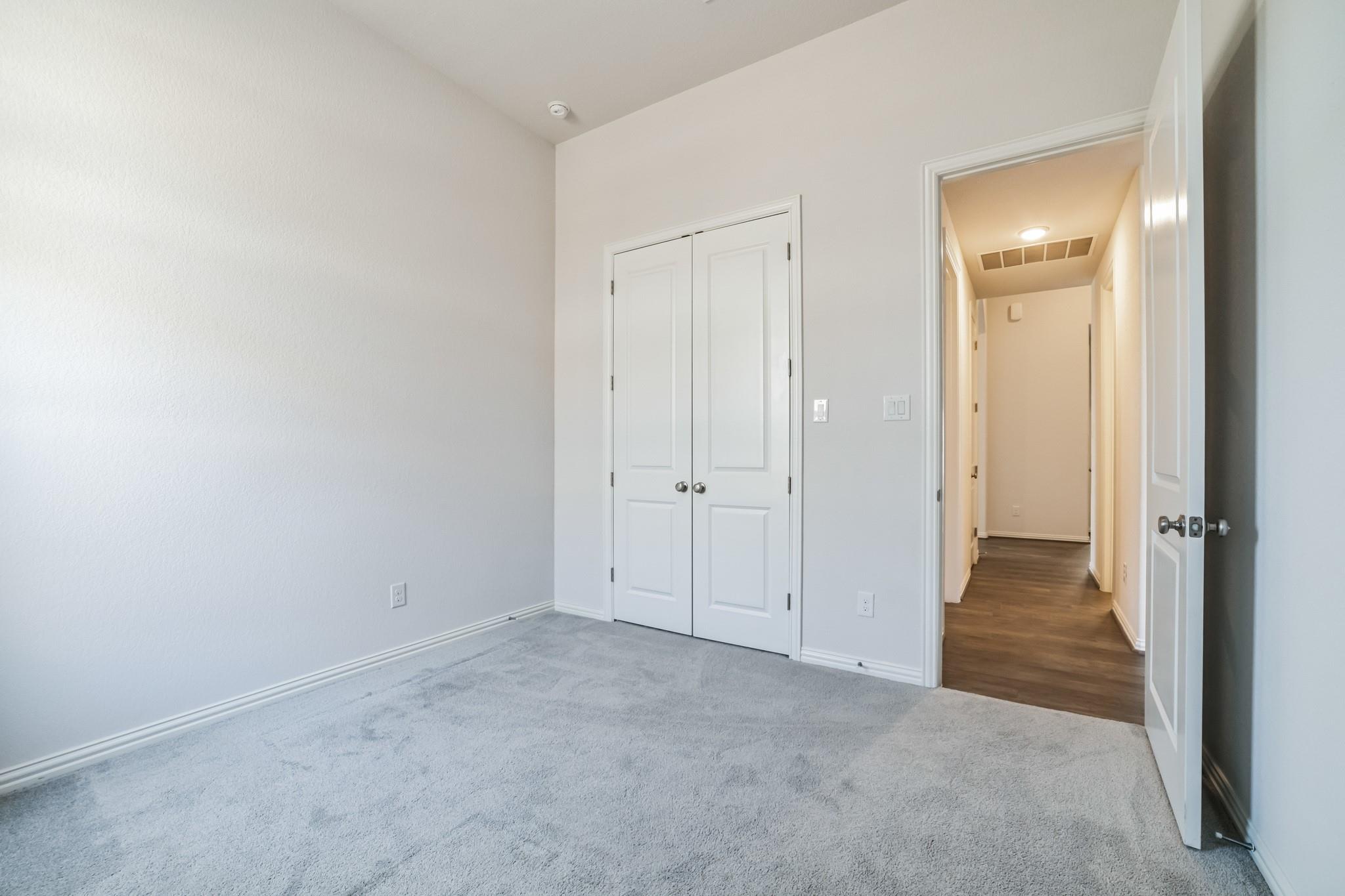 3721 Kearney Ln Property Photo 7