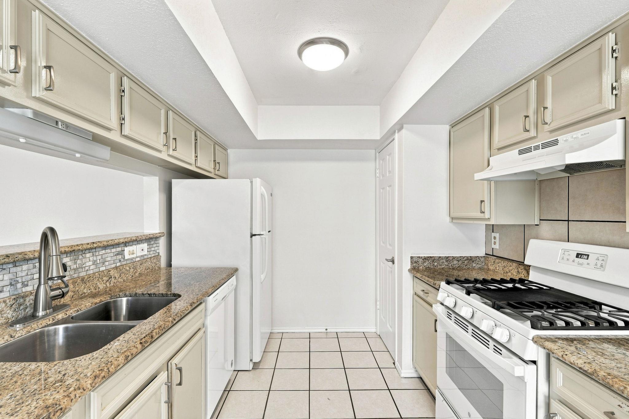 615 Luther Dr #a Property Photo 7