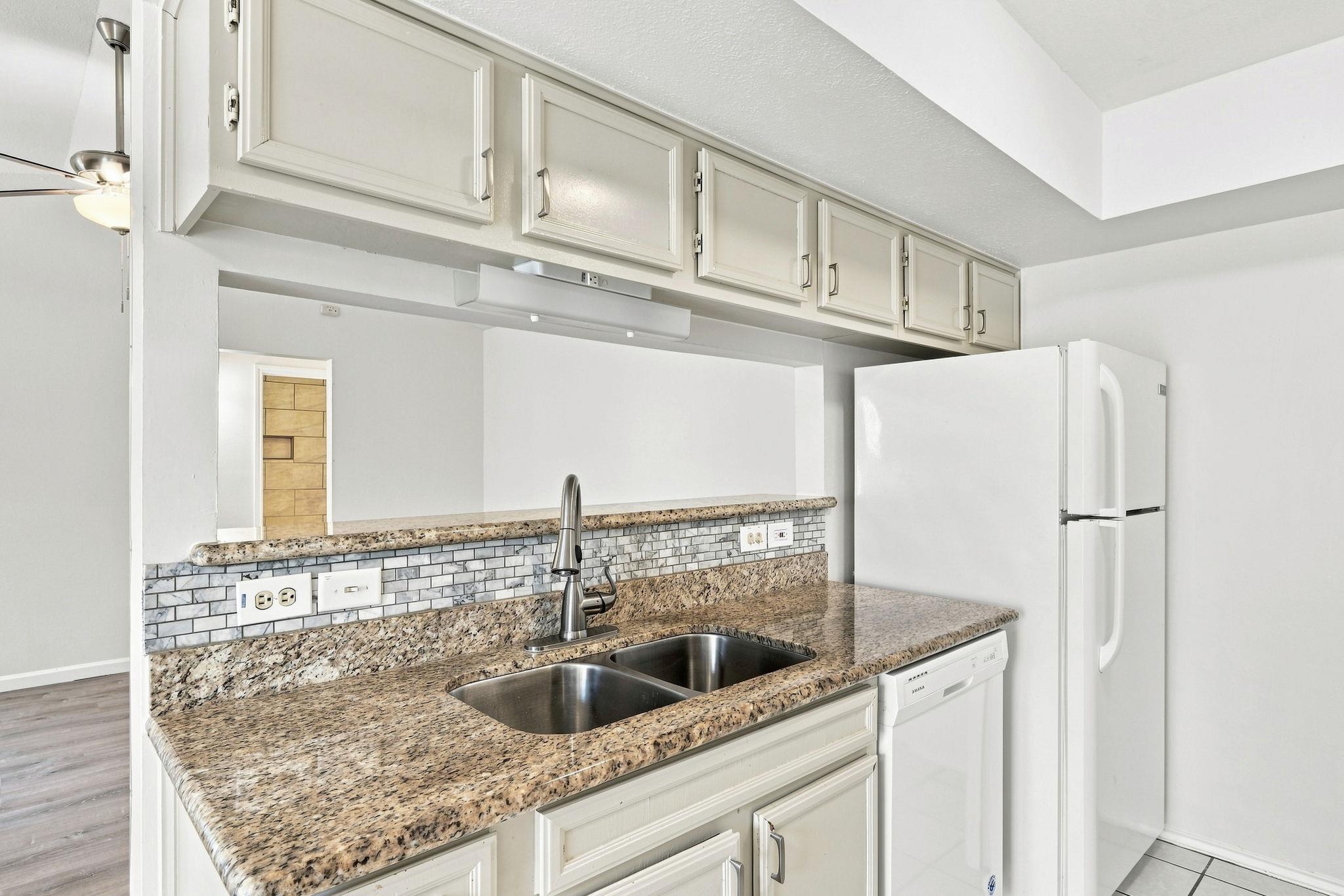 615 Luther Dr #a Property Photo 8