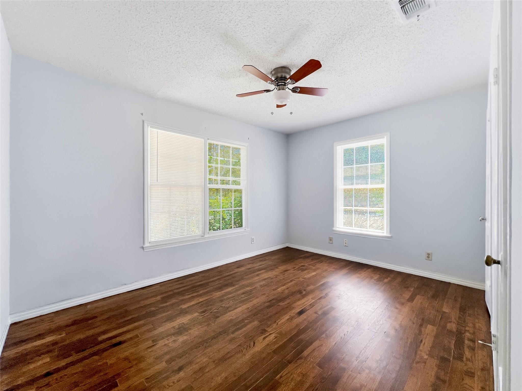 5400 Harmon Ave #a Property Photo 6
