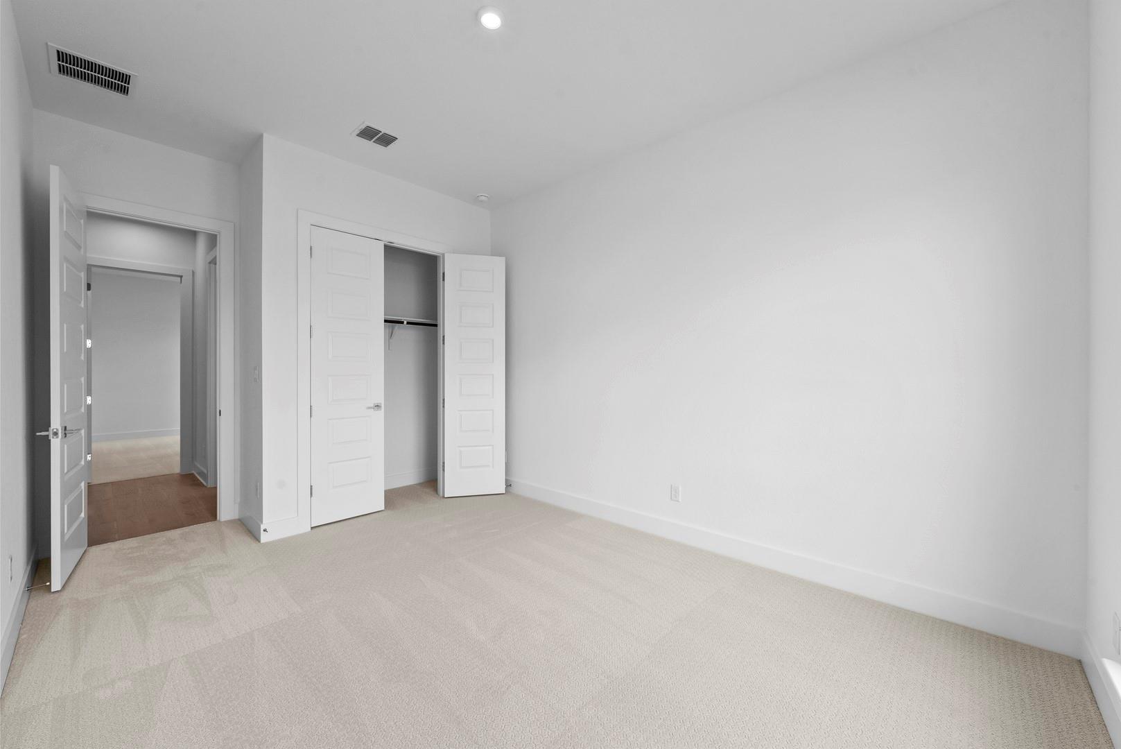 1317 Sweet Violet Dr Property Photo 13