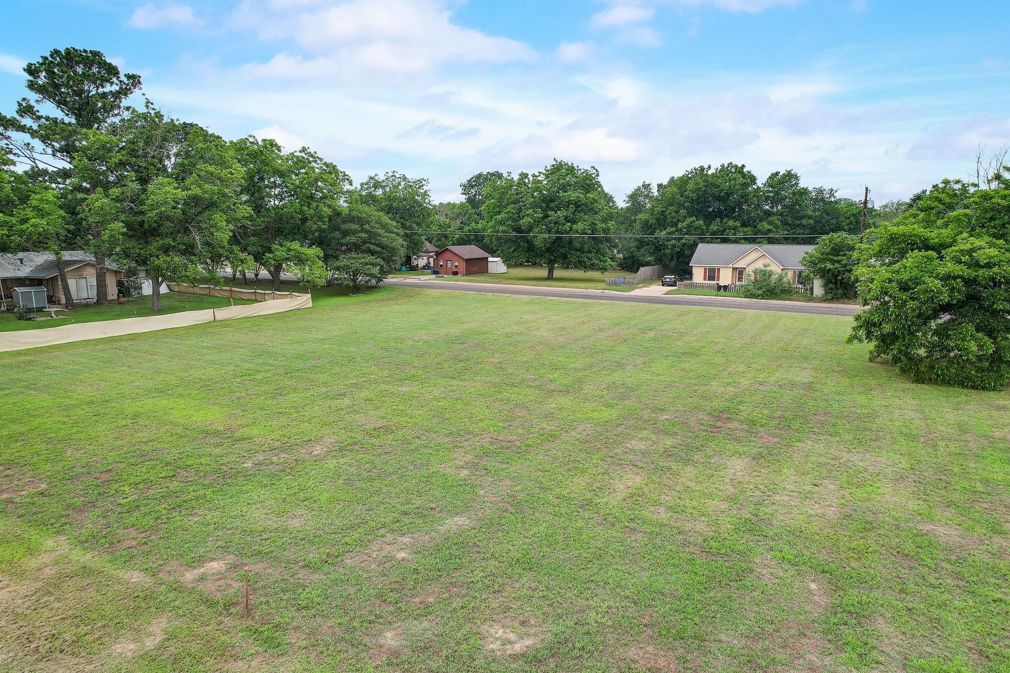 2105 Pecan St Property Photo 21