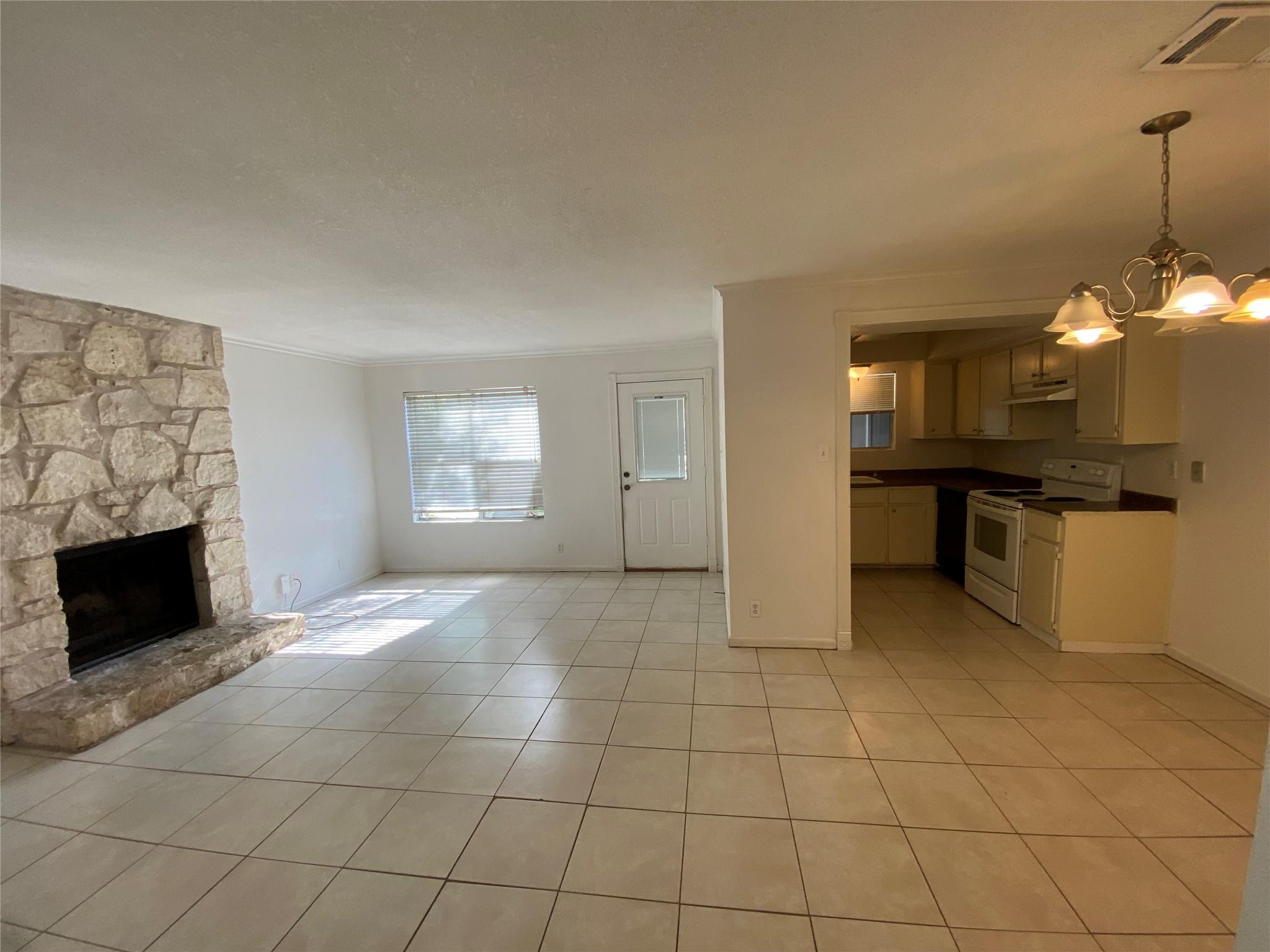 11304 Ptarmigan Cv #b Property Photo 2