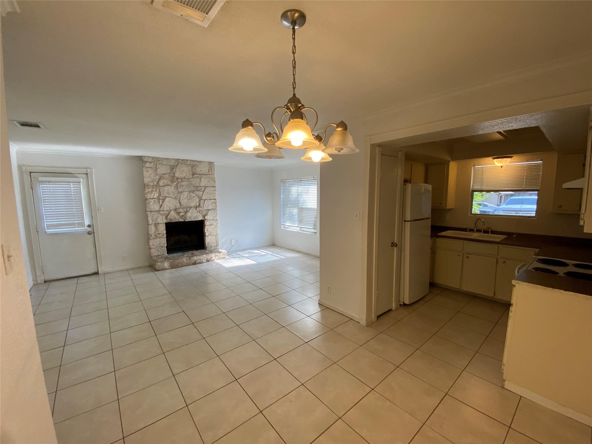 11304 Ptarmigan Cv #b Property Photo 6
