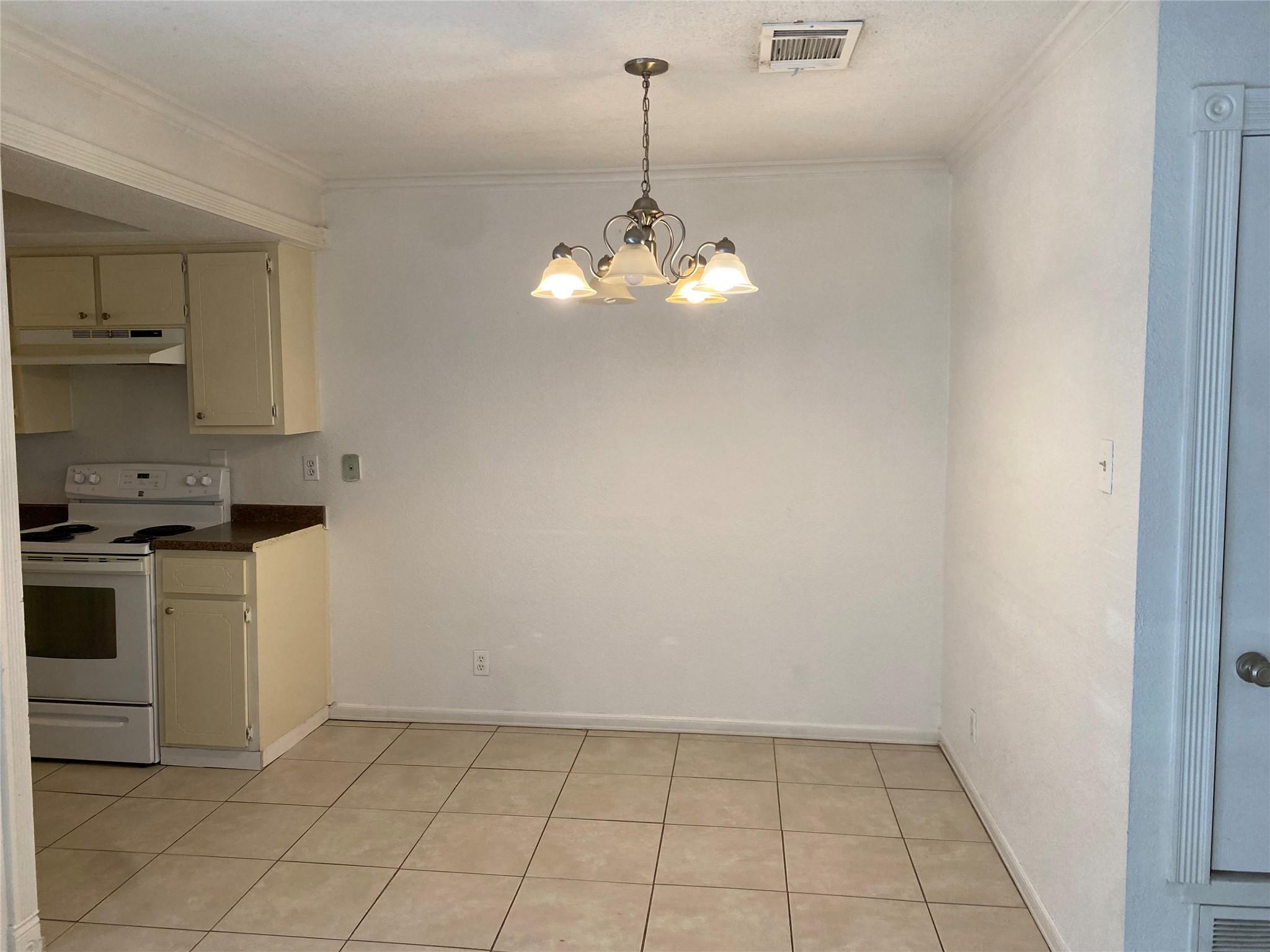11304 Ptarmigan Cv #b Property Photo 7
