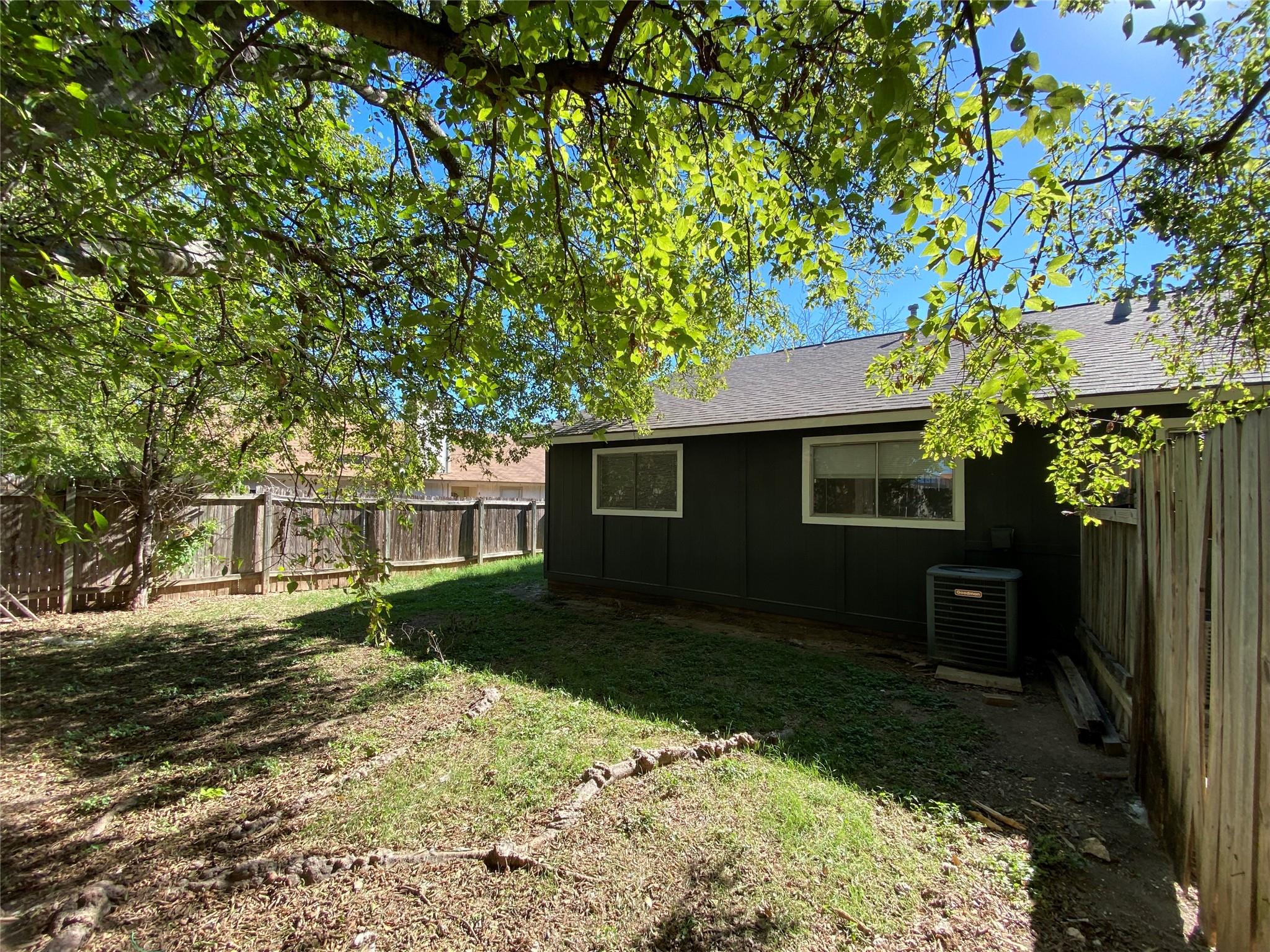11304 Ptarmigan Cv #b Property Photo 18
