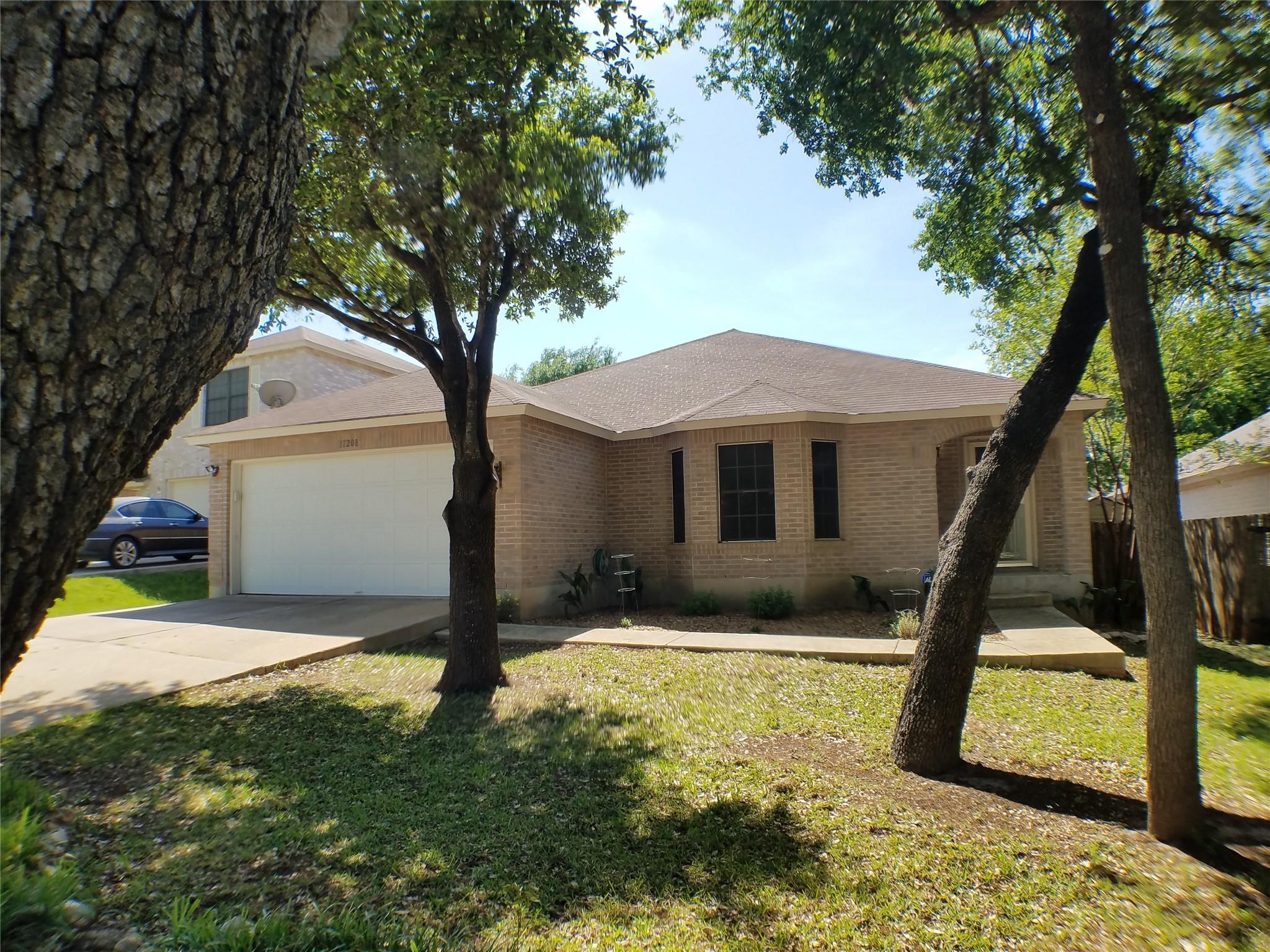11208 Blairview Ln Property Photo 1