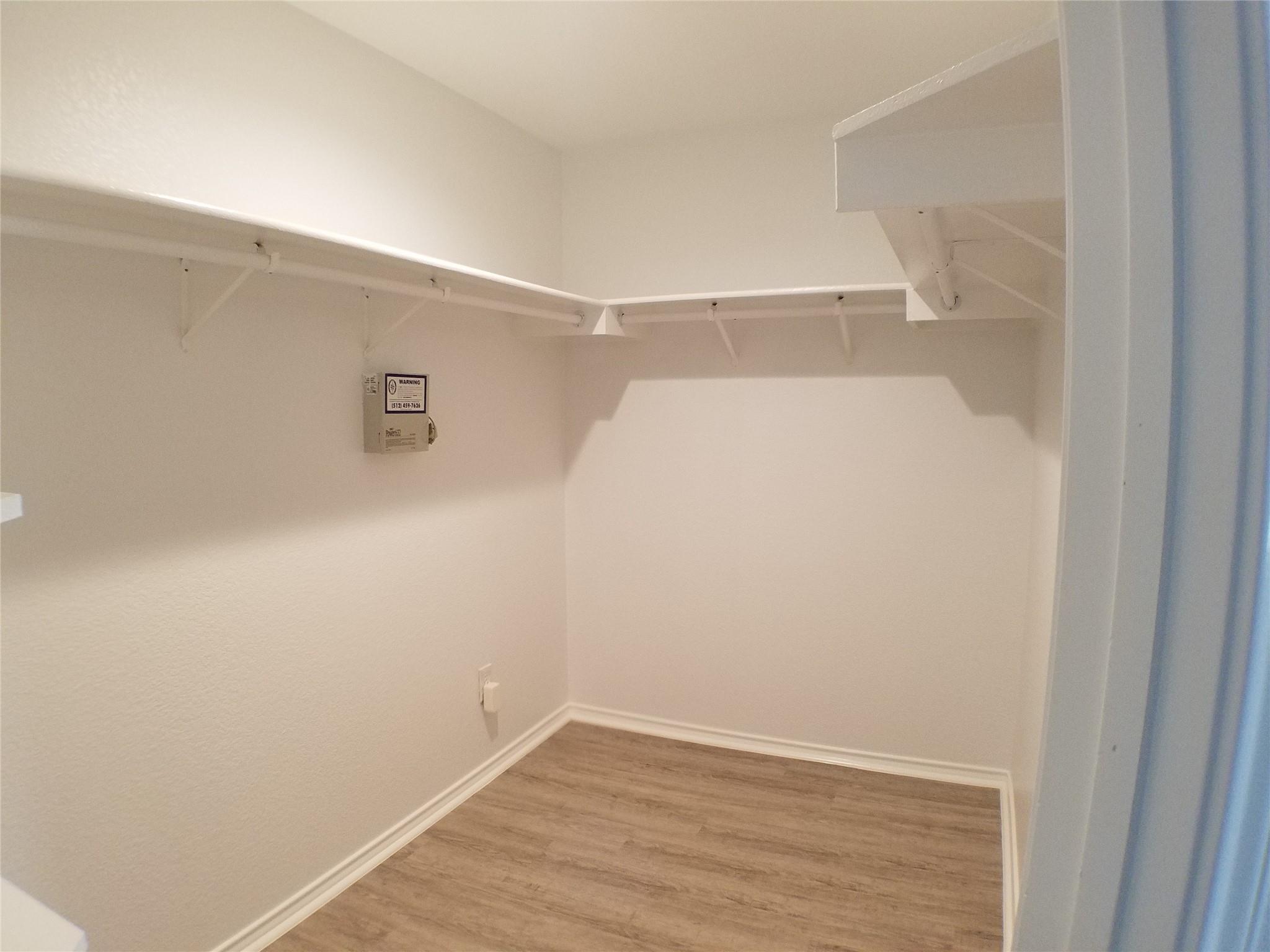 11208 Blairview Ln Property Photo 22