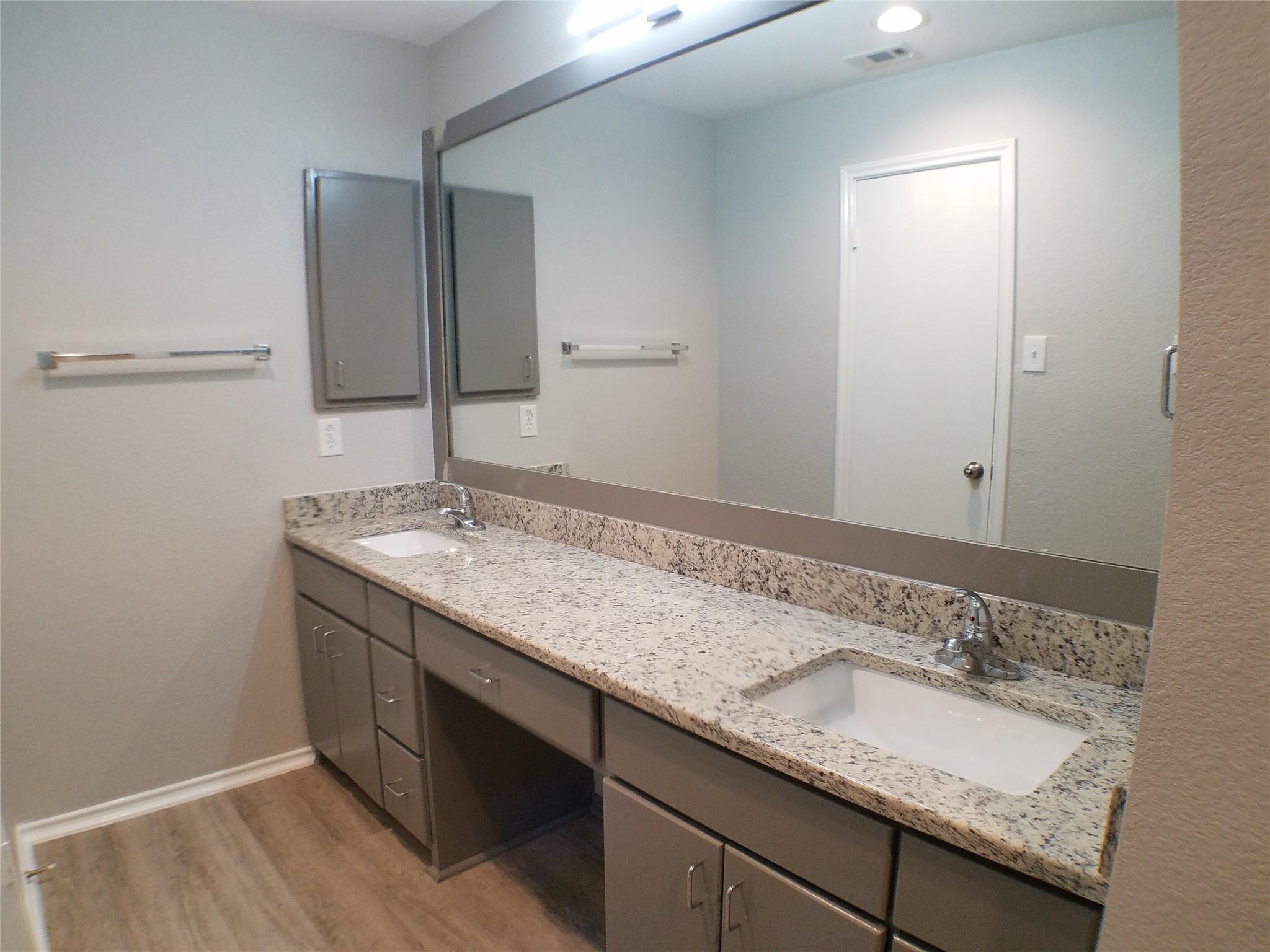 11208 Blairview Ln Property Photo 25