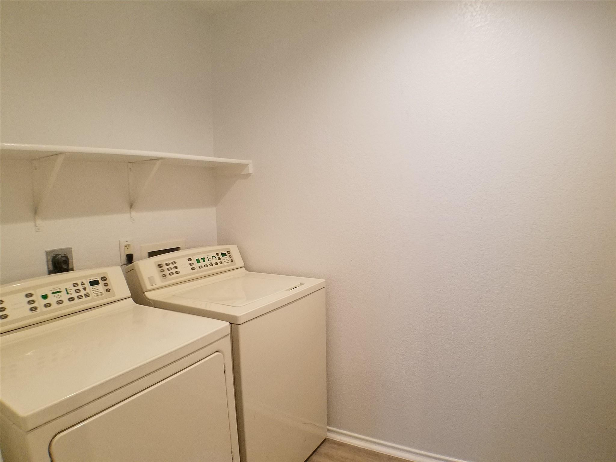 11208 Blairview Ln Property Photo 27