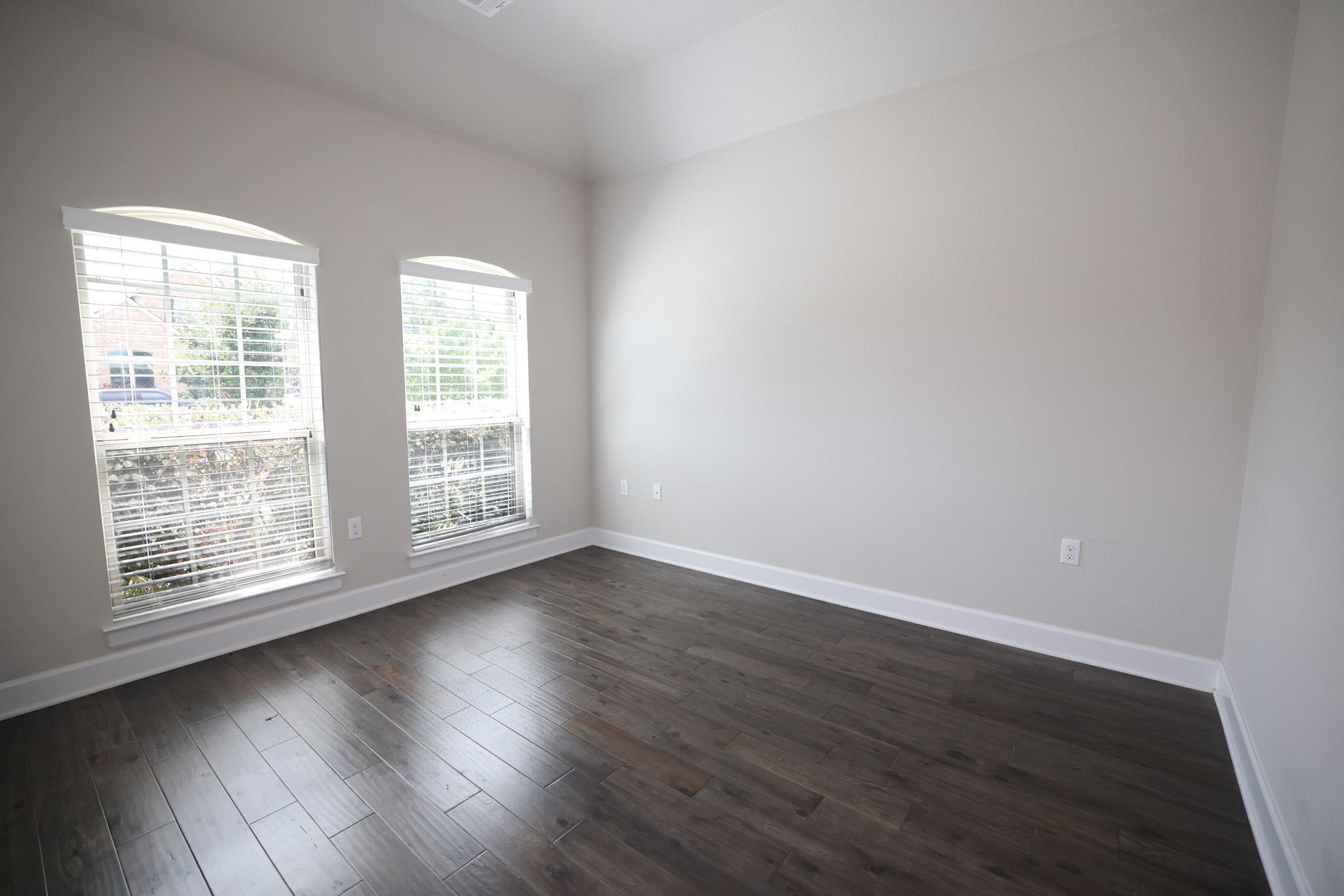 5301 Ponte Tresa Dr Property Photo 3