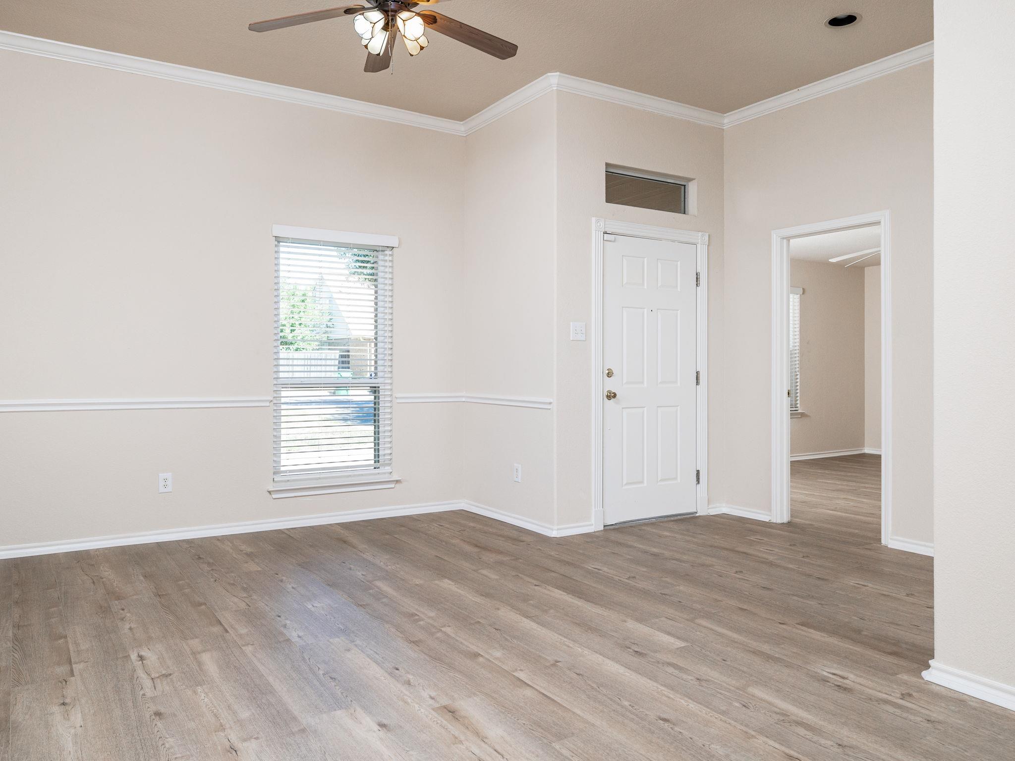 1216 Heppner Dr Property Photo 4