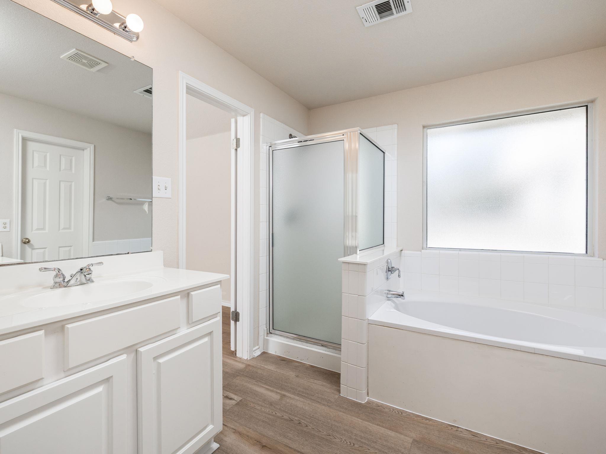 1216 Heppner Dr Property Photo 15