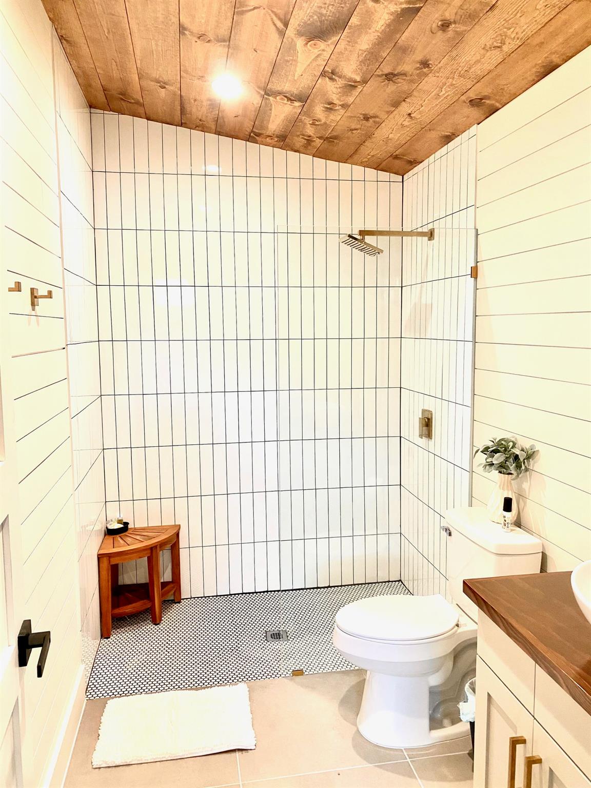405 Martin Rd #a Property Photo 8